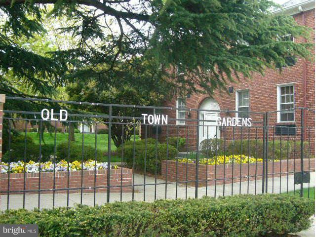 OLD TOWN GARDENS - Residential