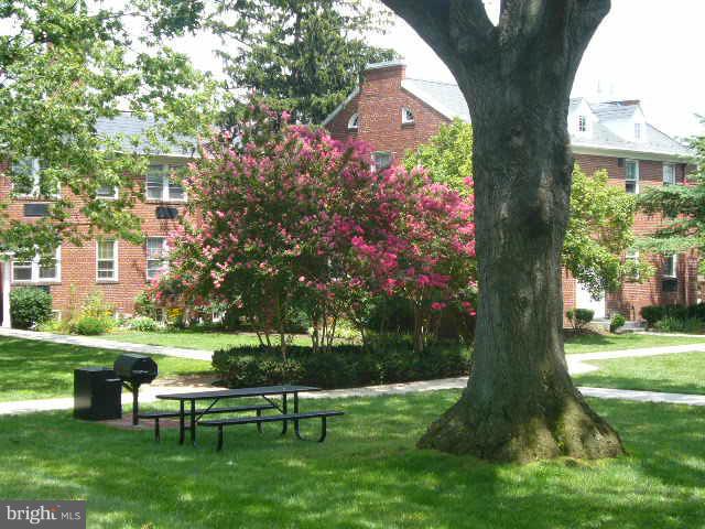 OLD TOWN GARDENS - Residential