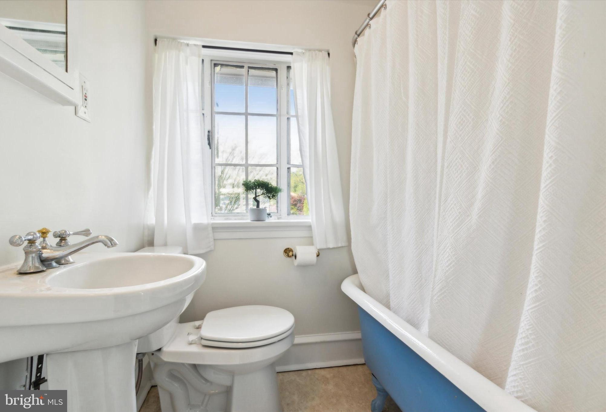 COLLEGE PARK - Residential