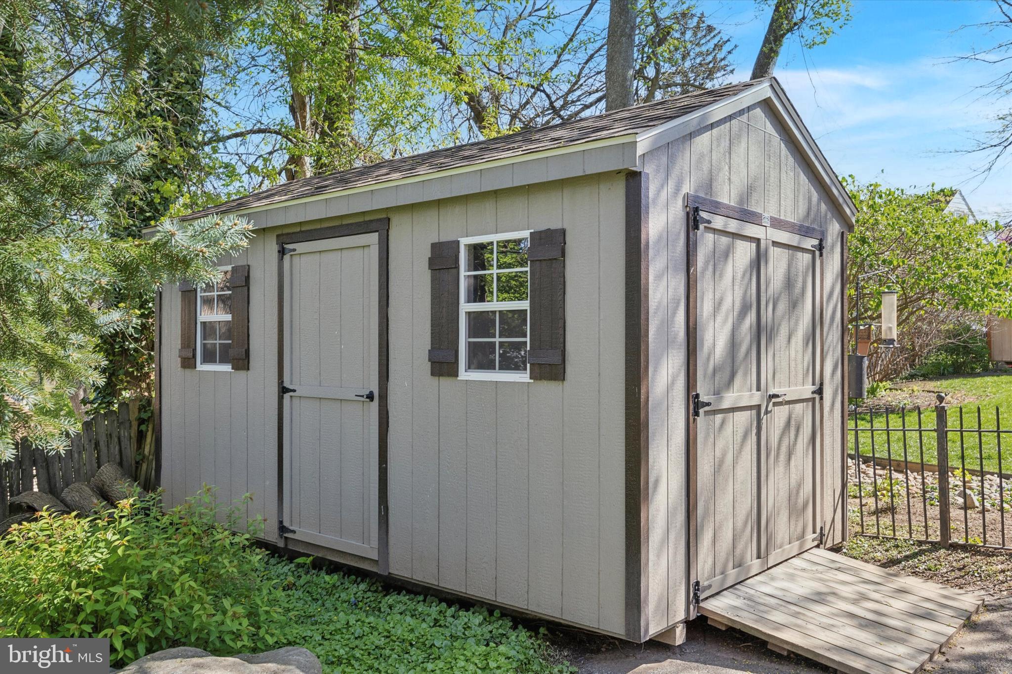 COLLEGE PARK - Residential