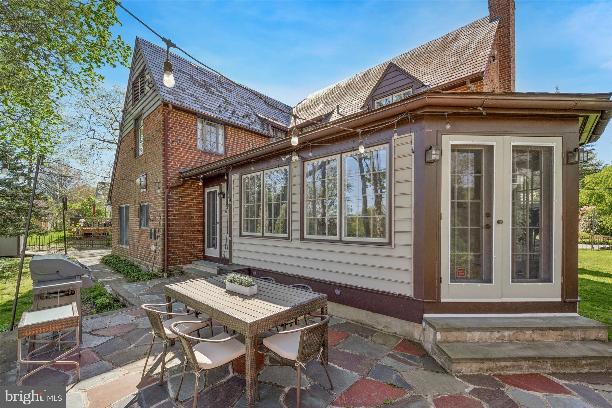 COLLEGE PARK - Residential