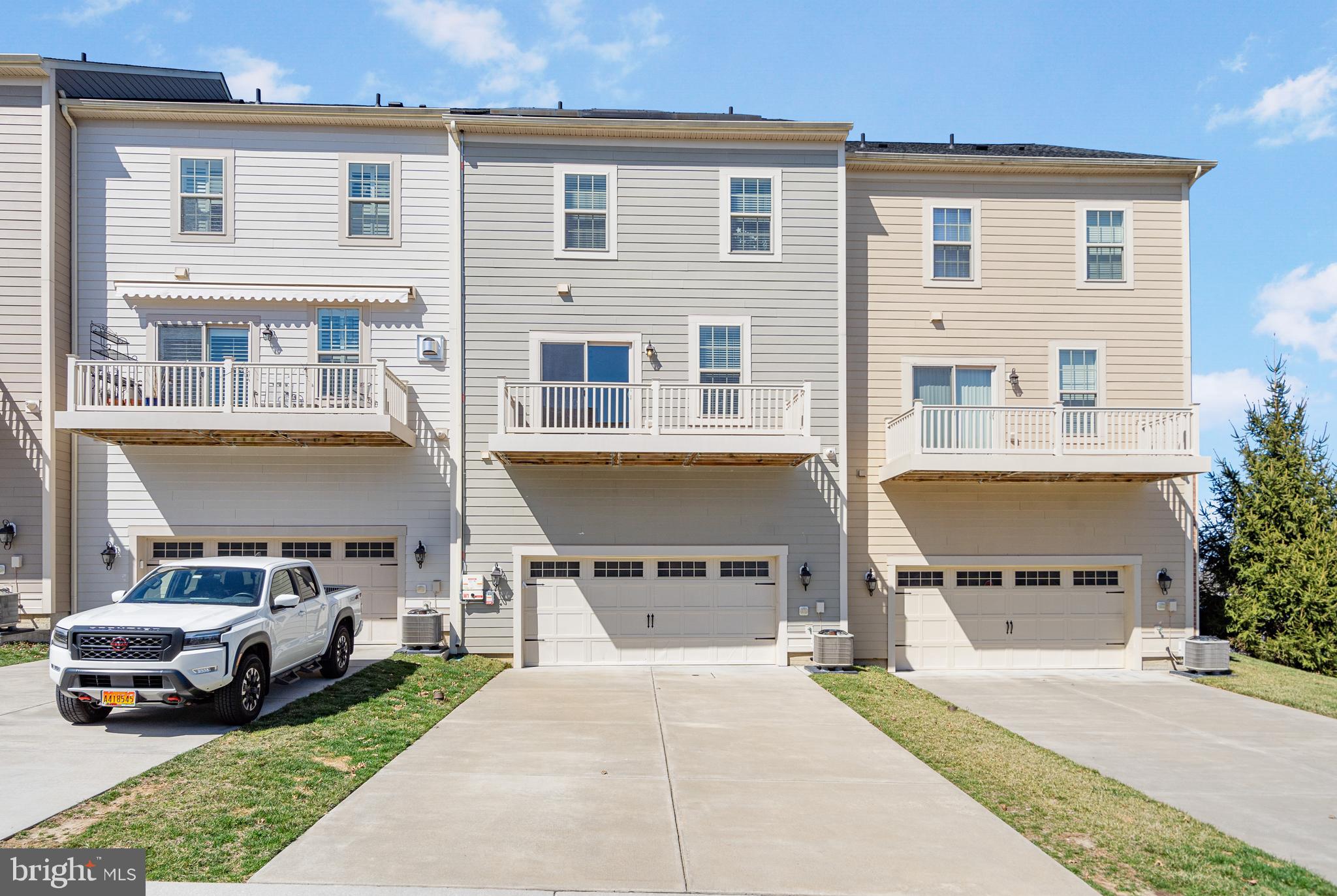 HUNT VALLEY OVERLOOK - Residential