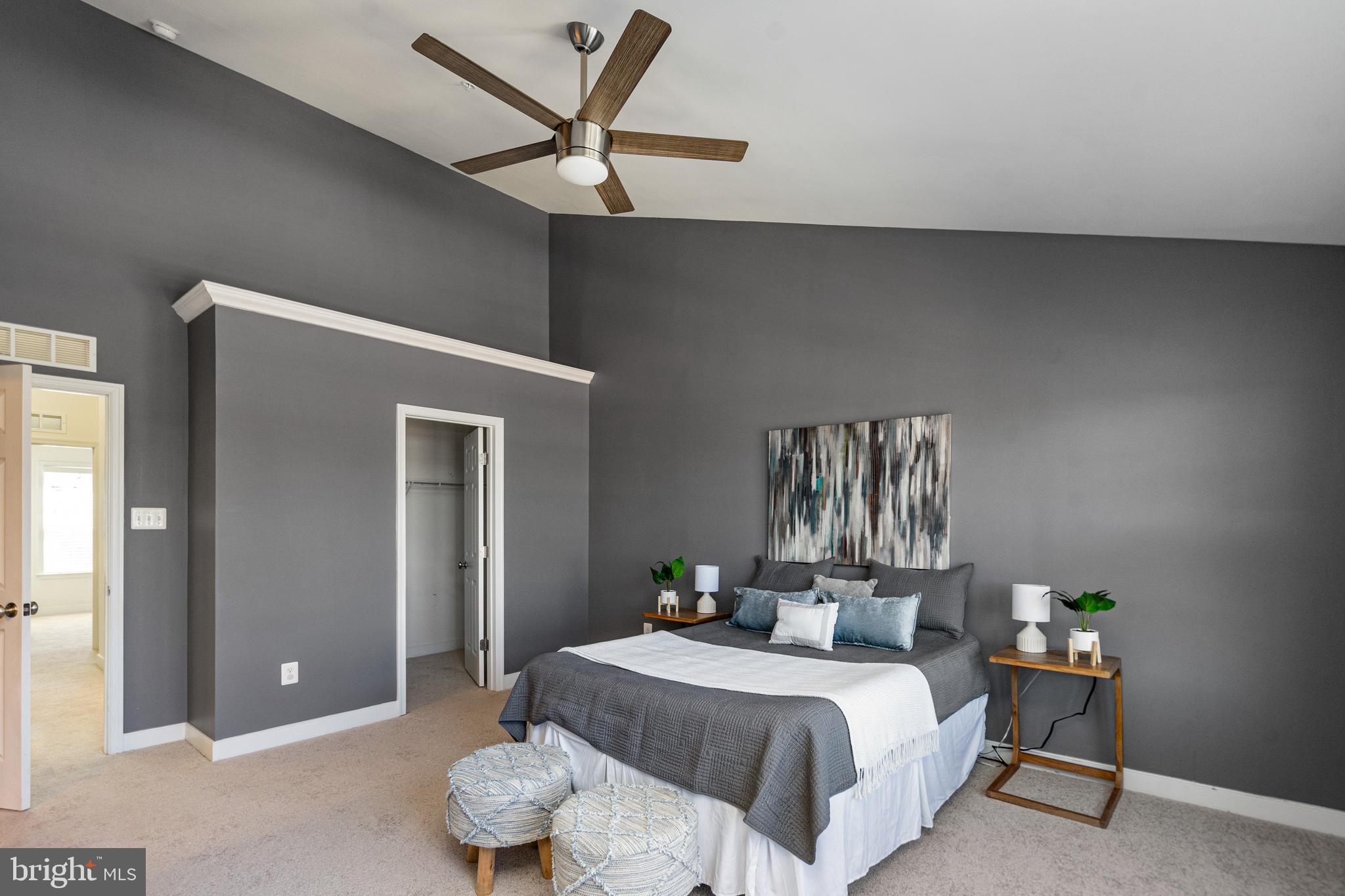 HUNT VALLEY OVERLOOK - Residential