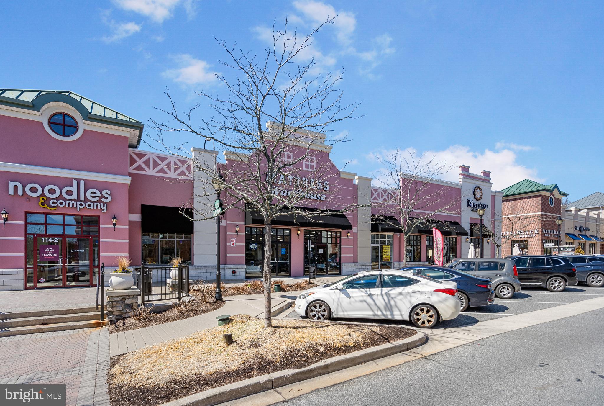 HUNT VALLEY OVERLOOK - Residential