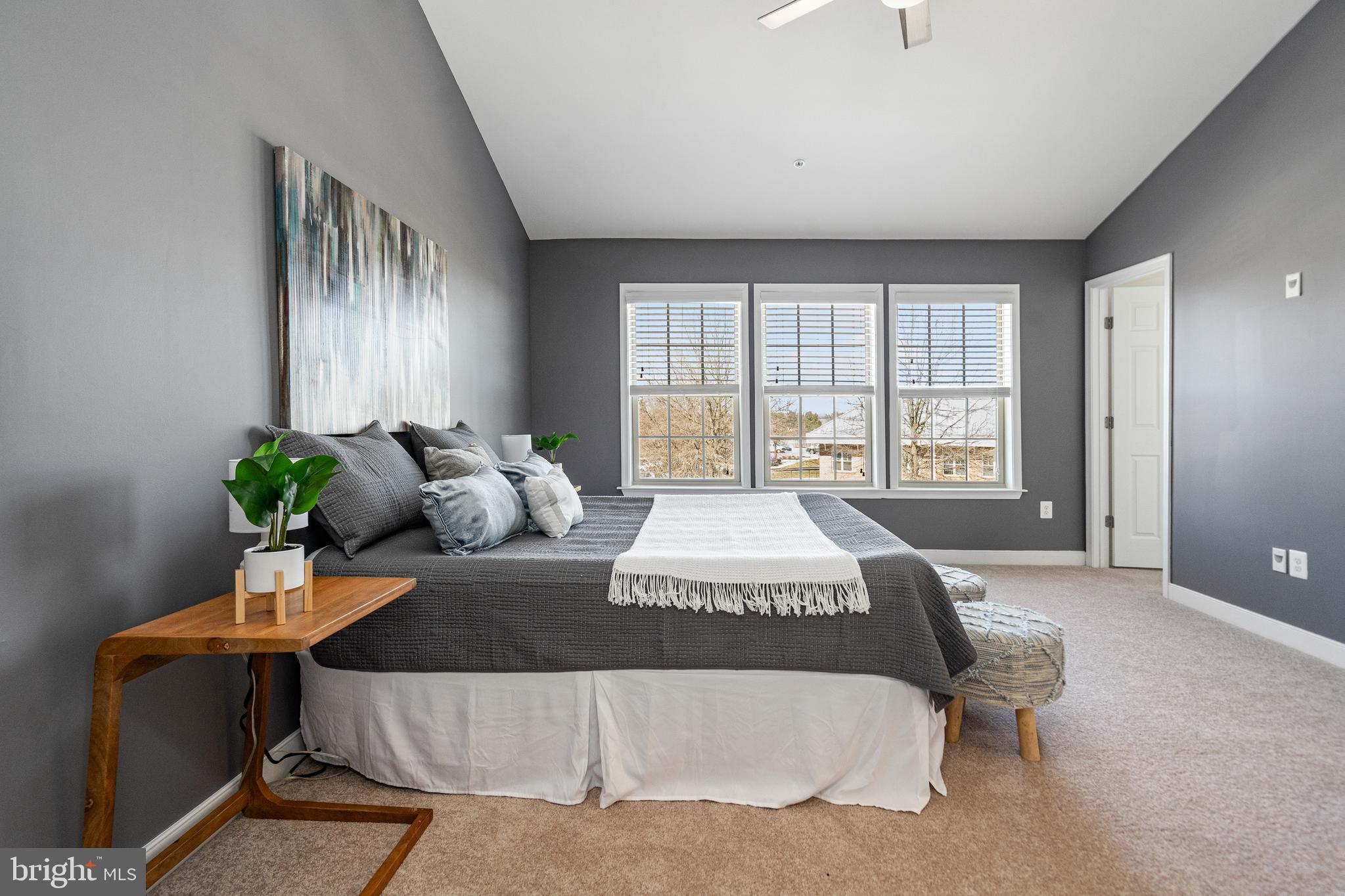 HUNT VALLEY OVERLOOK - Residential