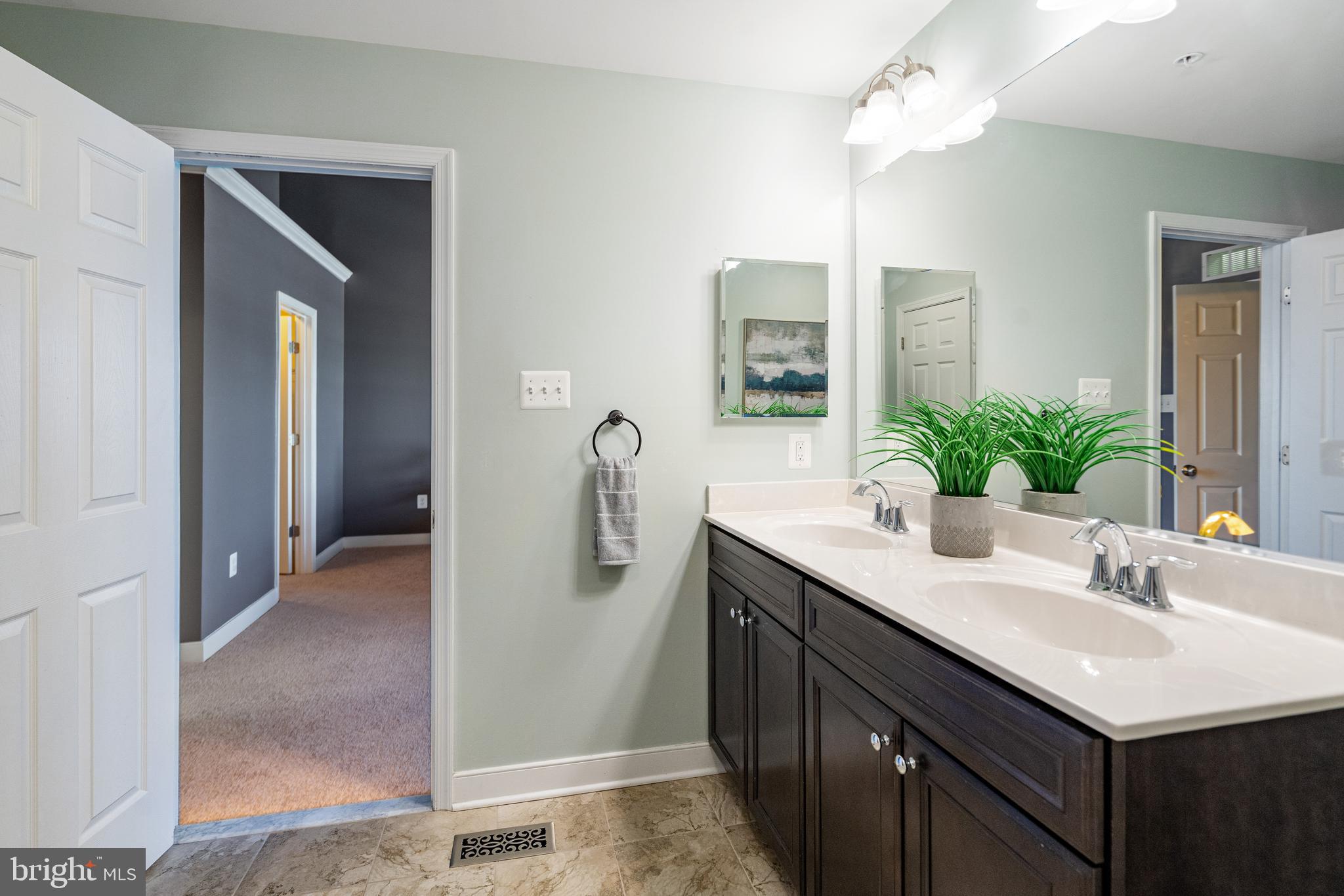 HUNT VALLEY OVERLOOK - Residential