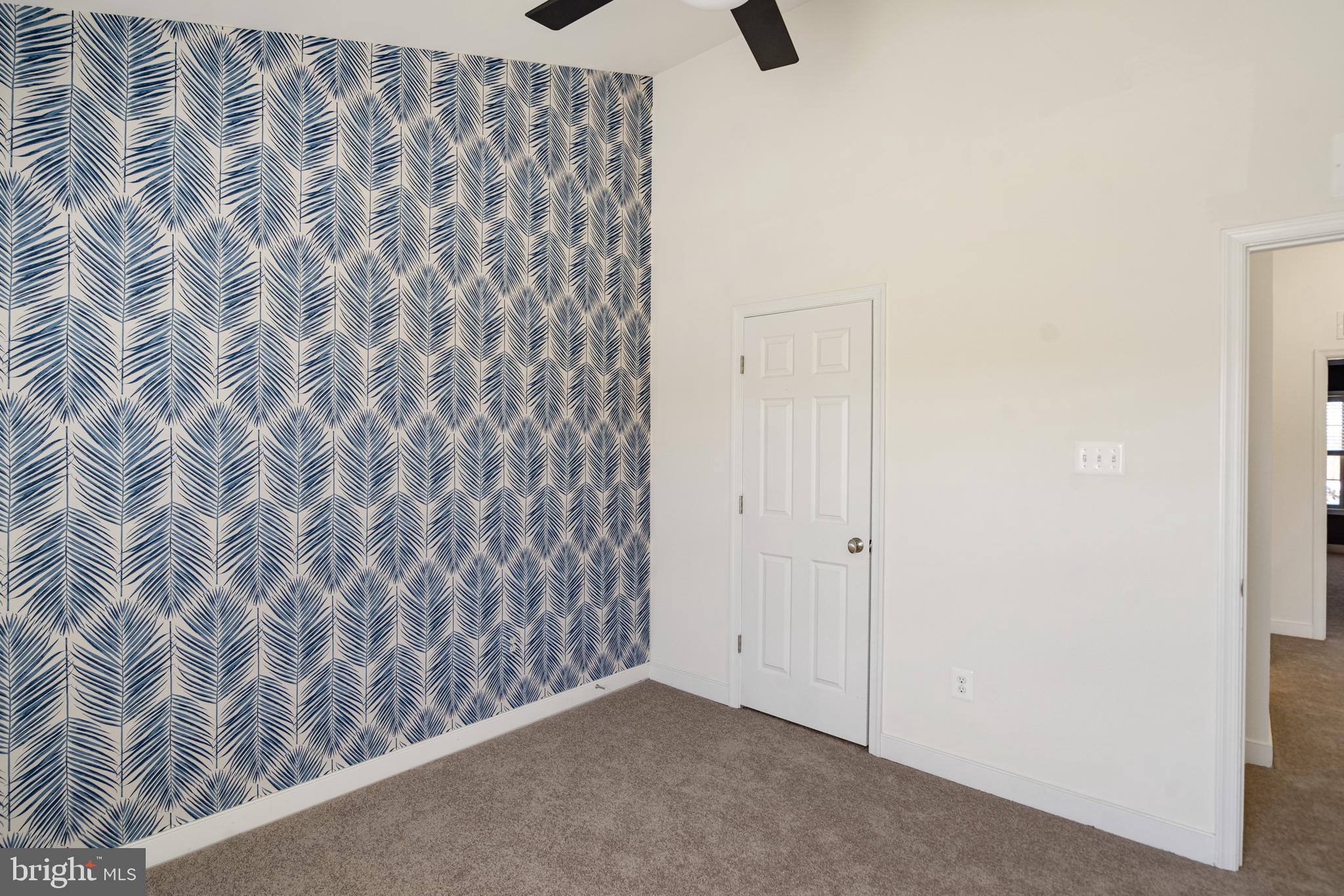 HUNT VALLEY OVERLOOK - Residential