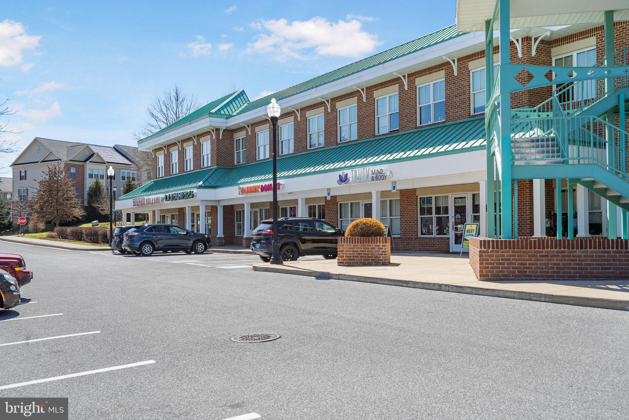 HUNT VALLEY OVERLOOK - Residential
