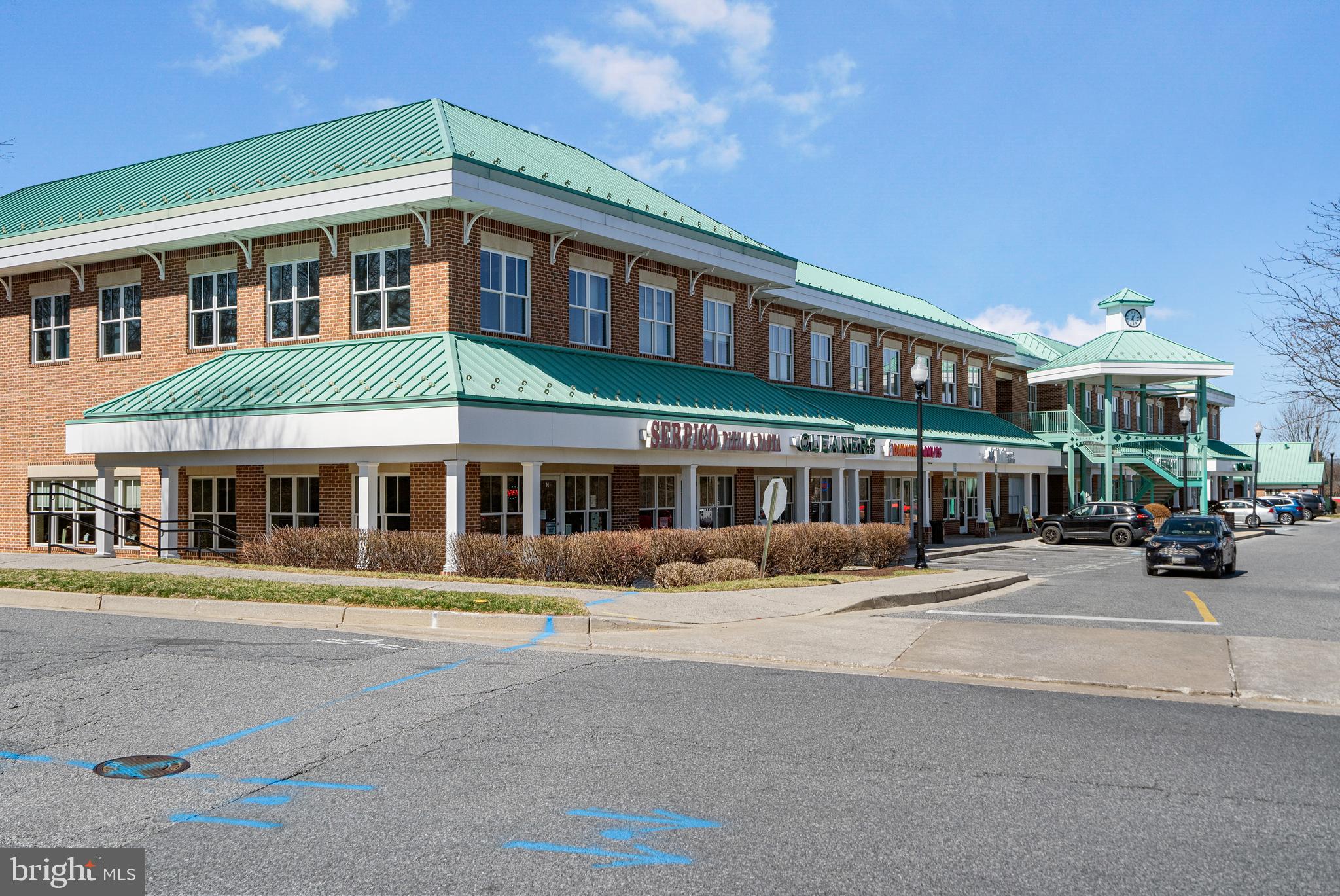 HUNT VALLEY OVERLOOK - Residential
