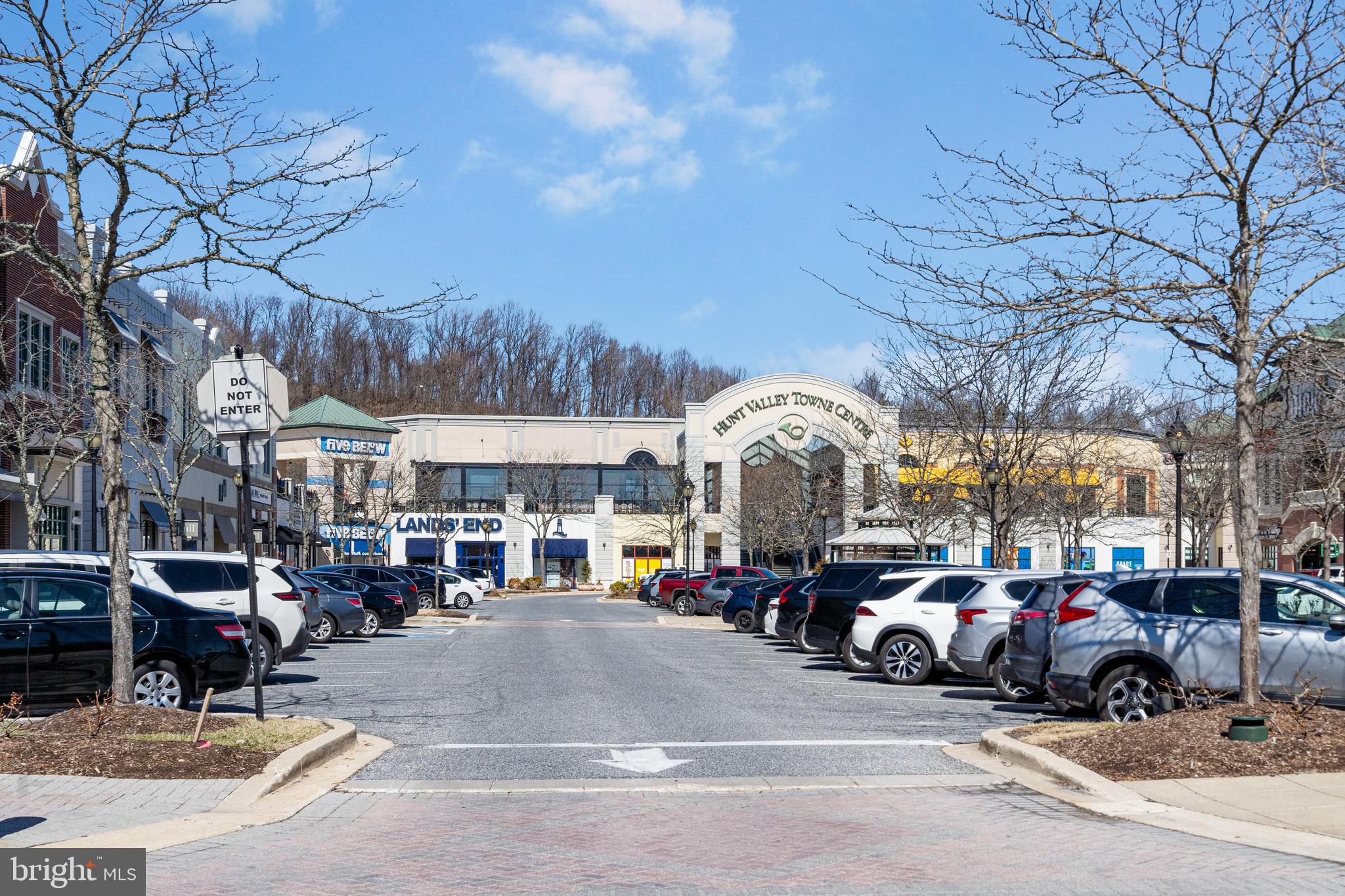 HUNT VALLEY OVERLOOK - Residential