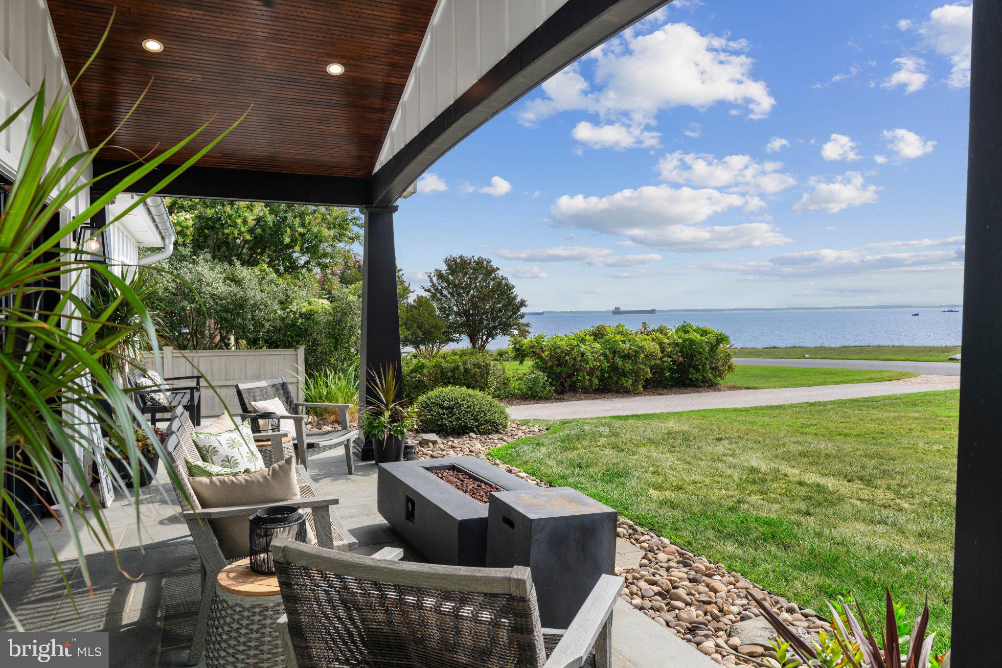113 BAY DRIVE