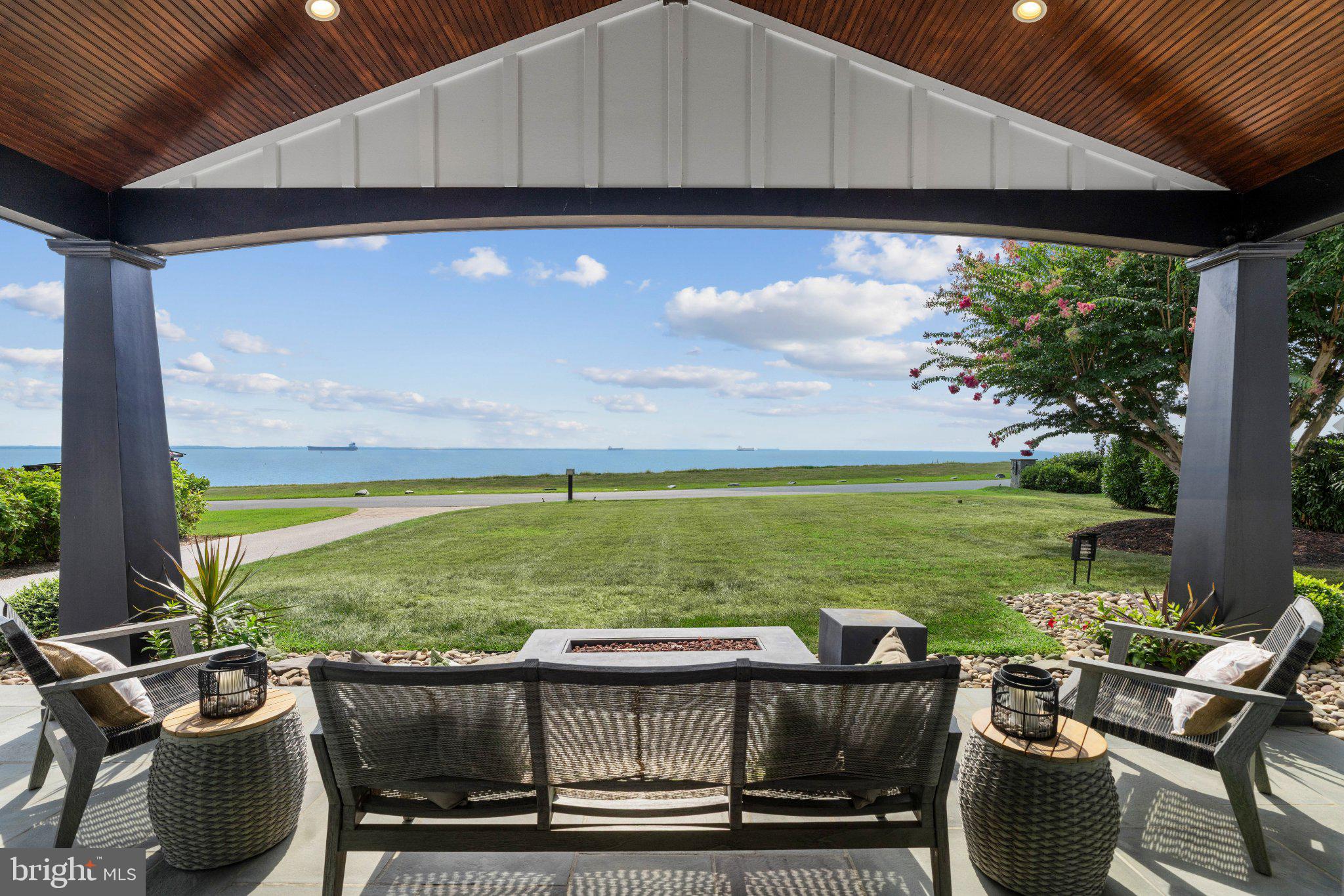 113 BAY DRIVE