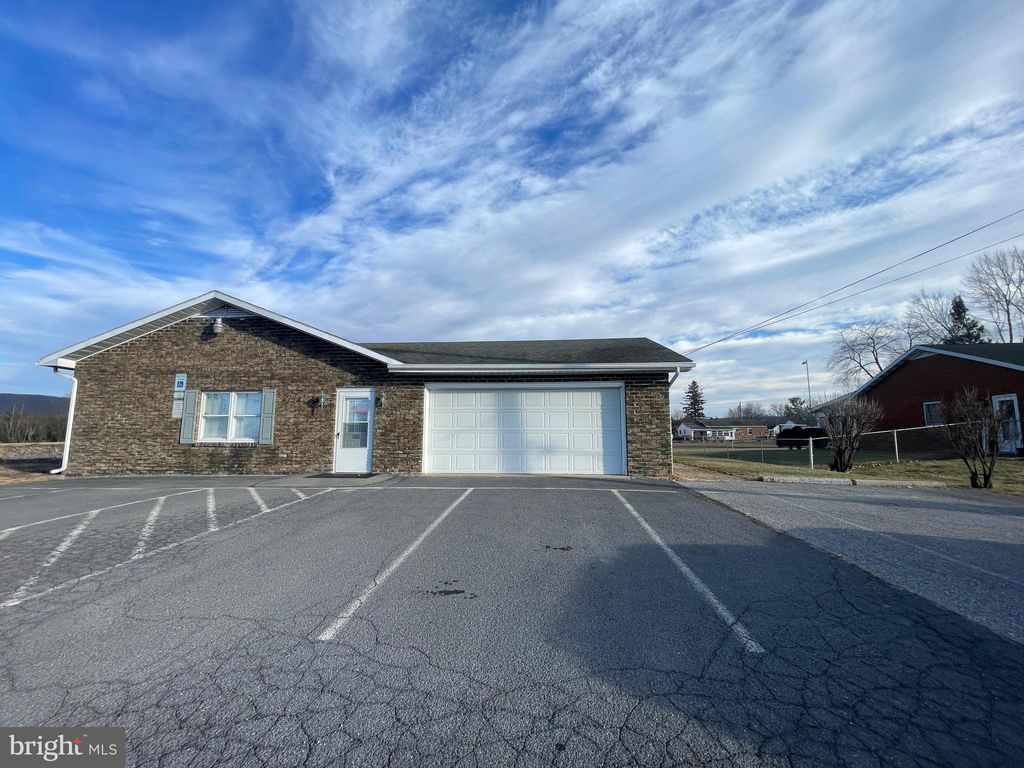 Photo of 4124 Lincoln Way E, FAYETTEVILLE, PA 17222 (MLS # PAFL2032696)