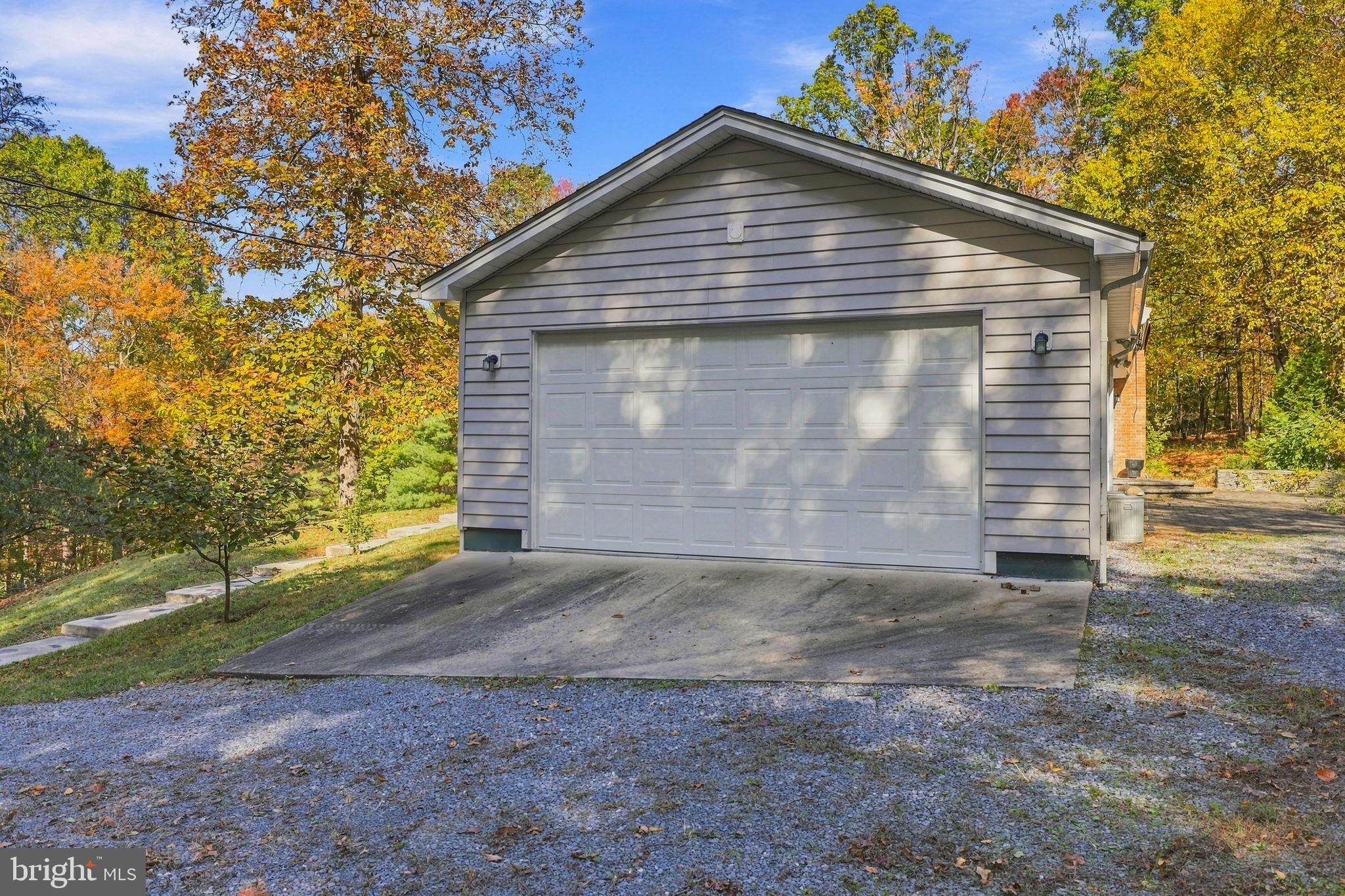 166 BROOKANNLEIGH DRIVE