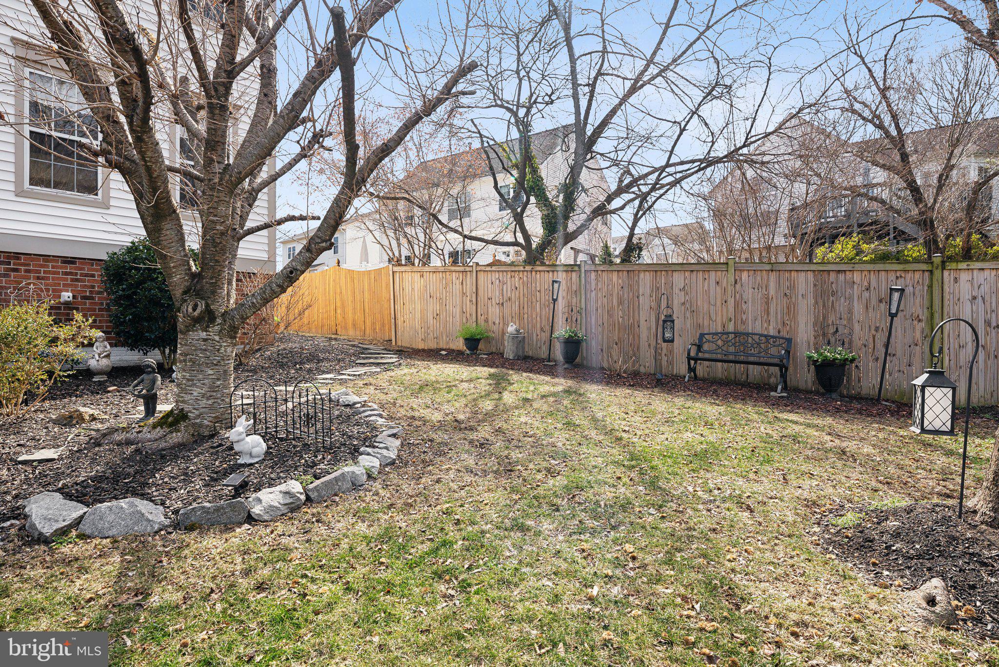 HOLLOWS - Residential