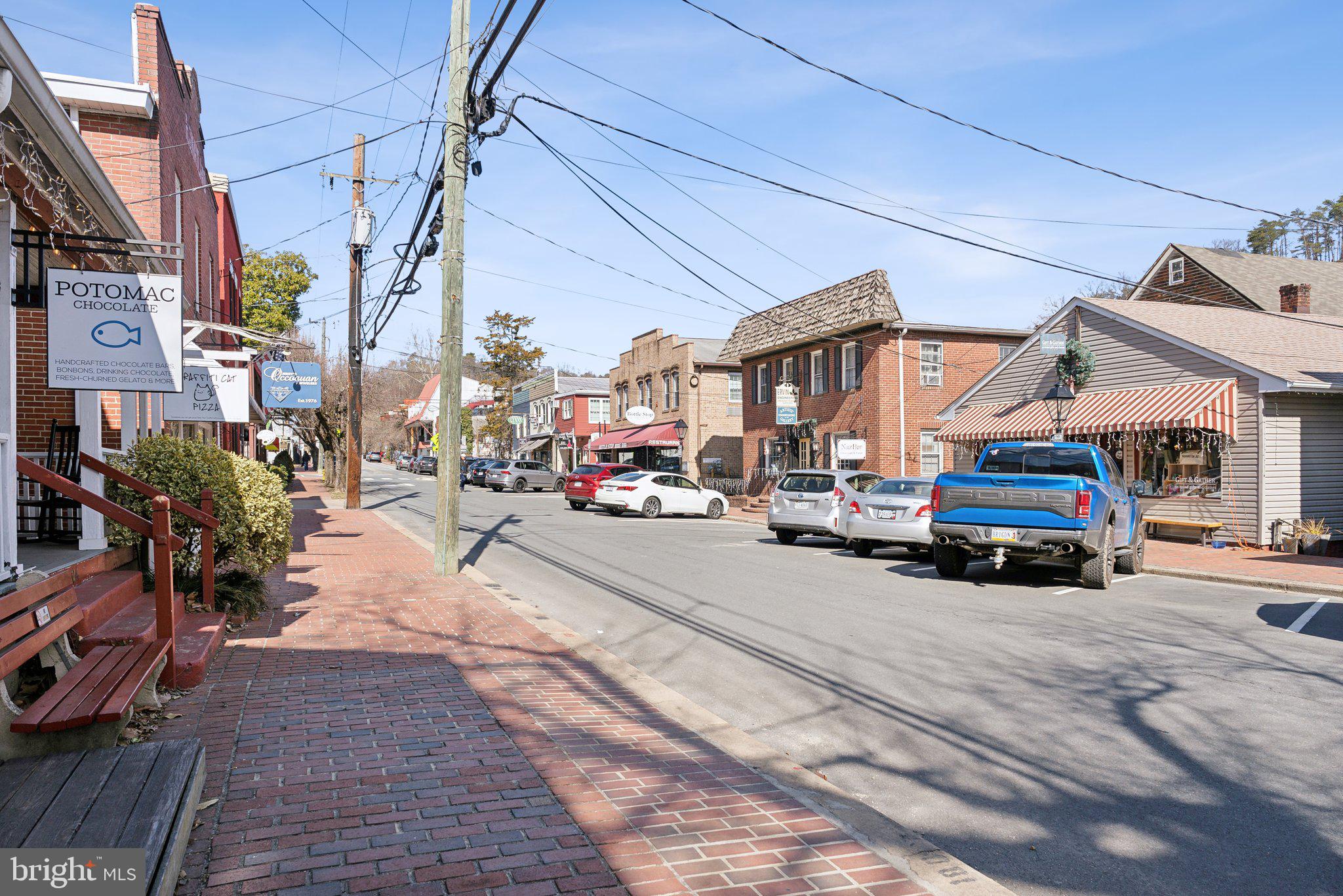 HOLLOWS - Residential