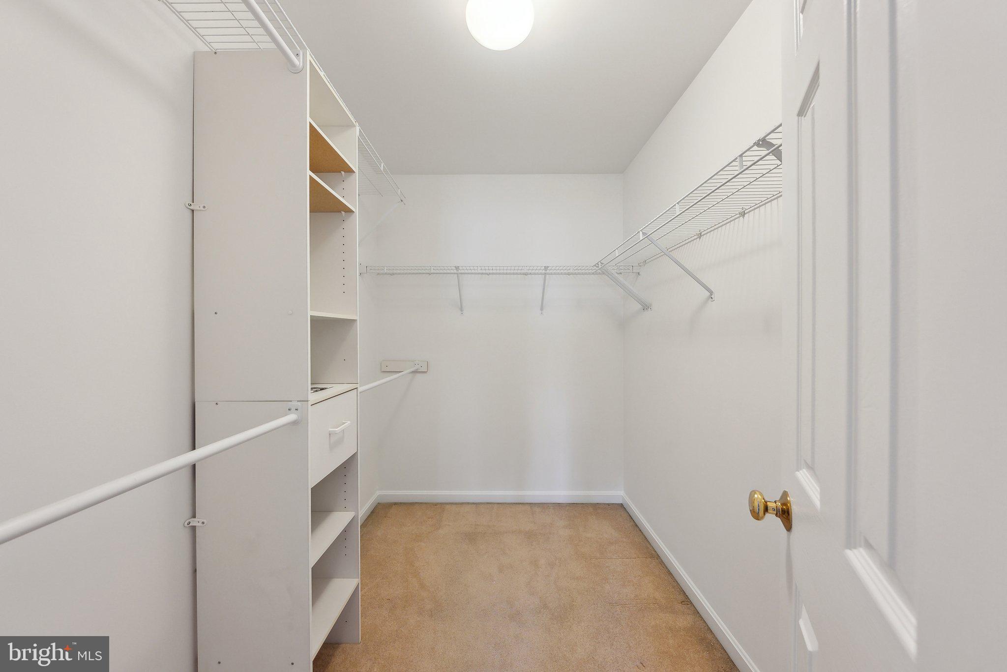 HOLLOWS - Residential