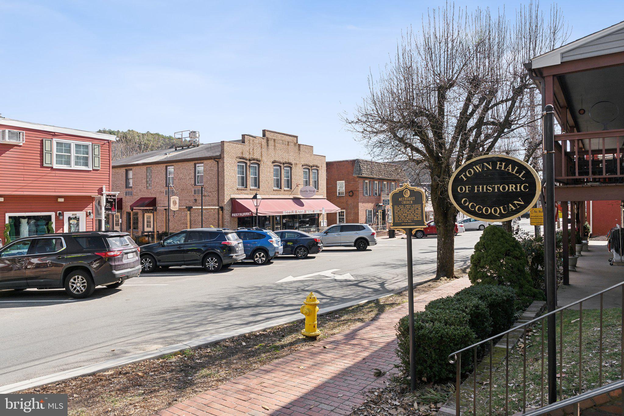 HOLLOWS - Residential