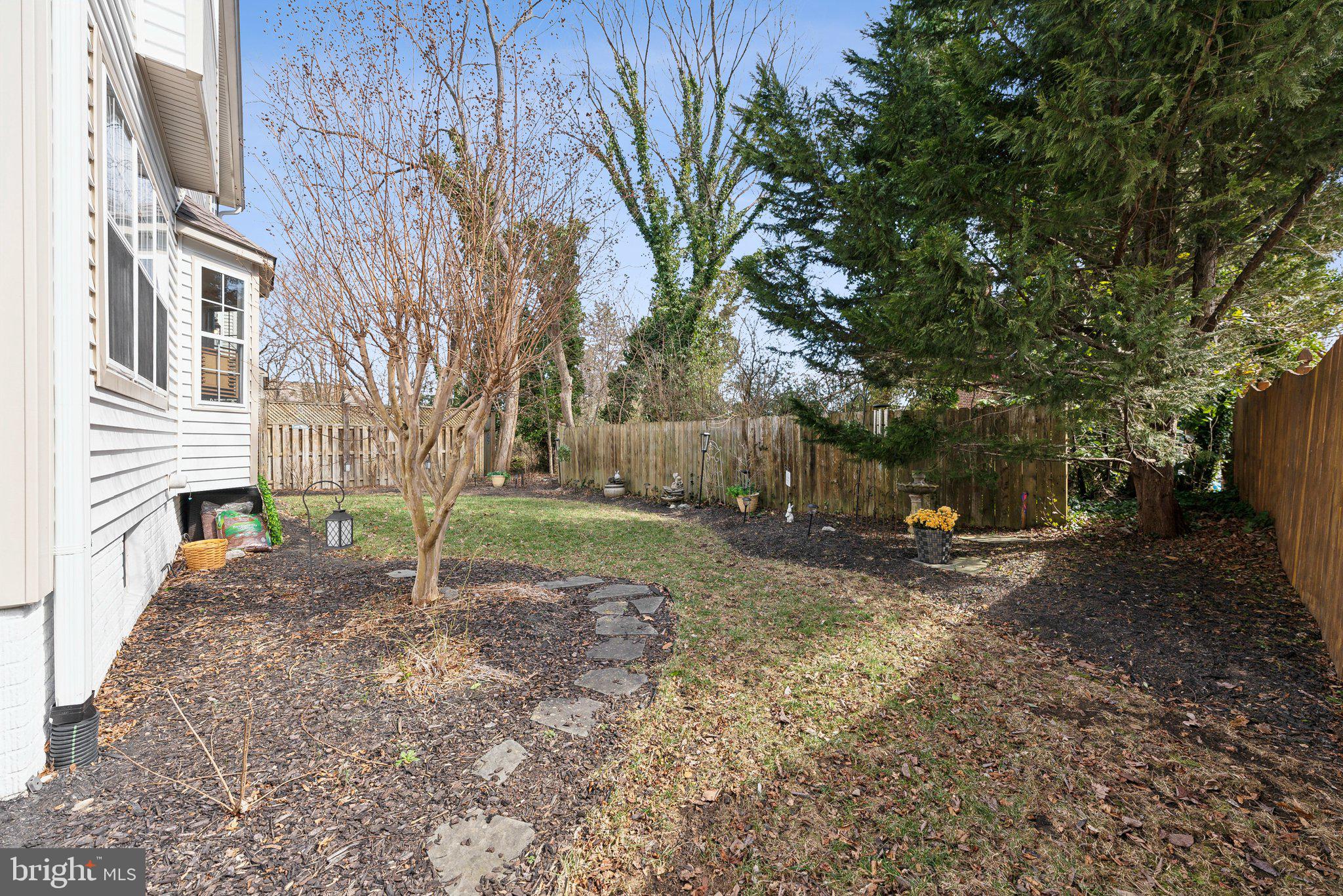 HOLLOWS - Residential