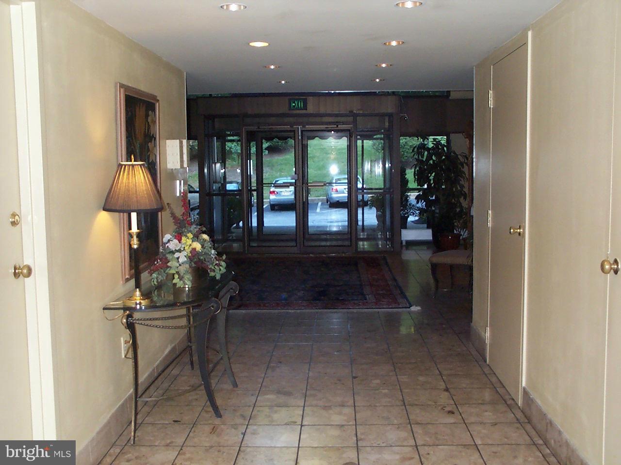 ROLAND PARK - Residential Lease