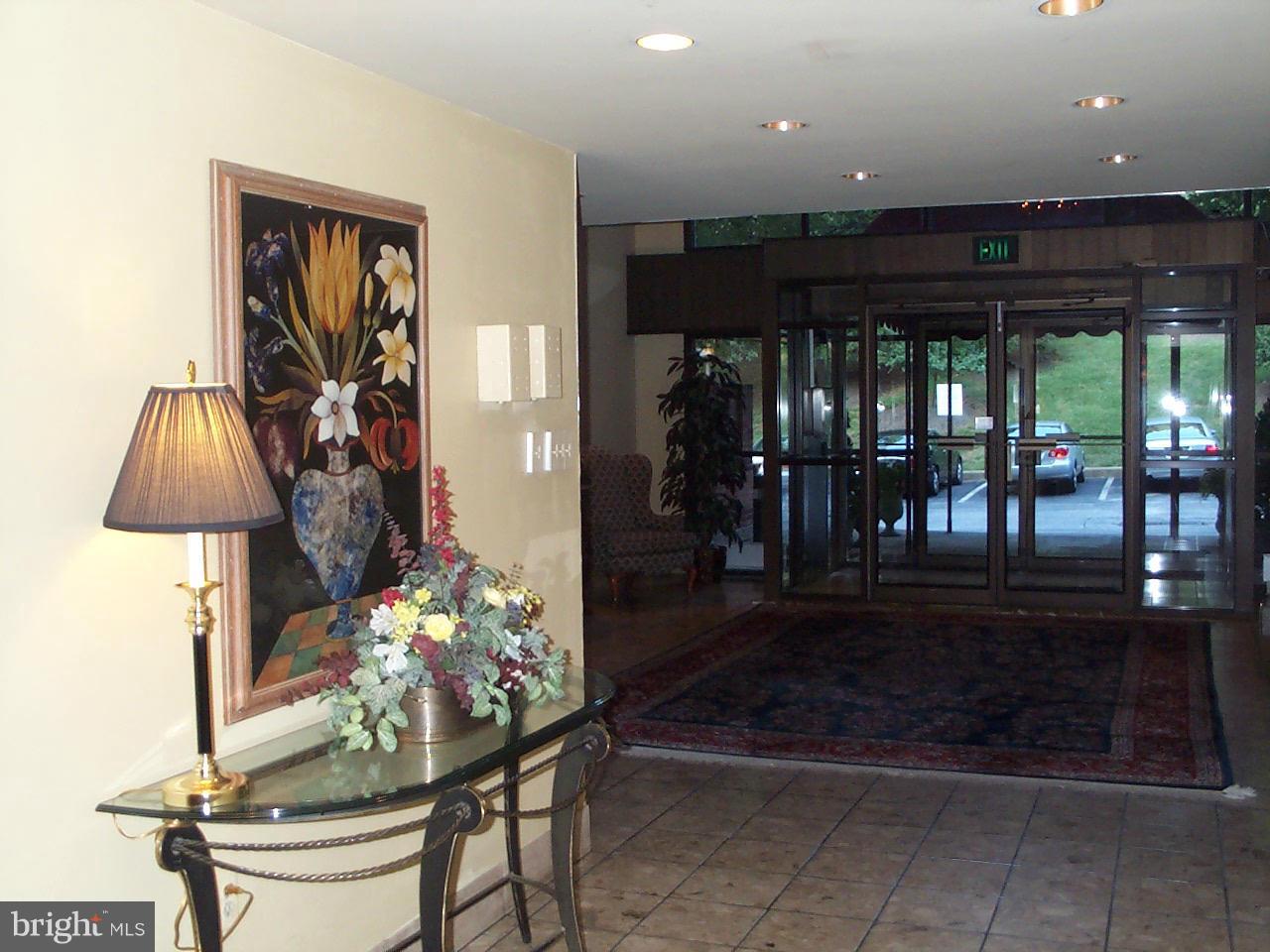 ROLAND PARK - Residential Lease