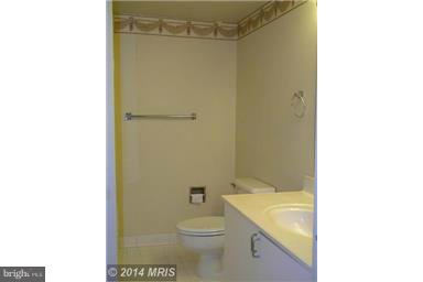 ROLAND PARK - Residential Lease