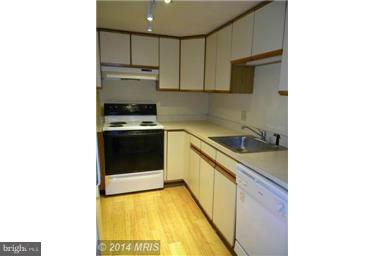 ROLAND PARK - Residential Lease