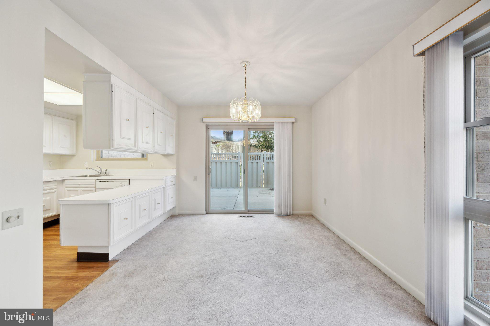 LEISURE WORLD - Residential