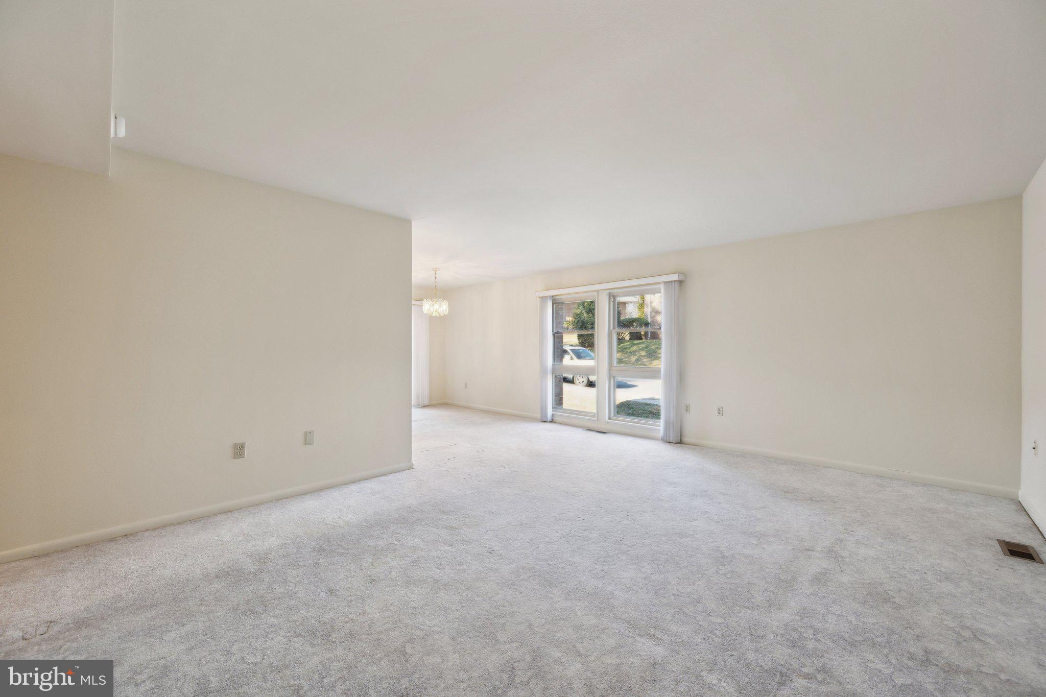 LEISURE WORLD - Residential