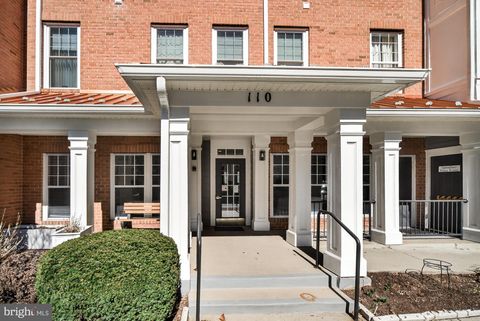 Condo For Sale - 110 Chevy Chase Street #207<br/> GAITHERSBURG, MD 20878