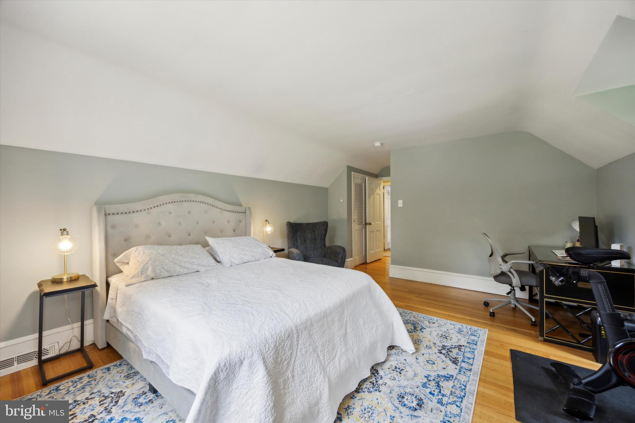 MEADOWBROOK - Residential