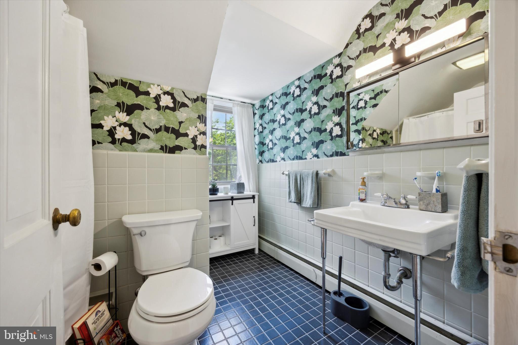 MEADOWBROOK - Residential