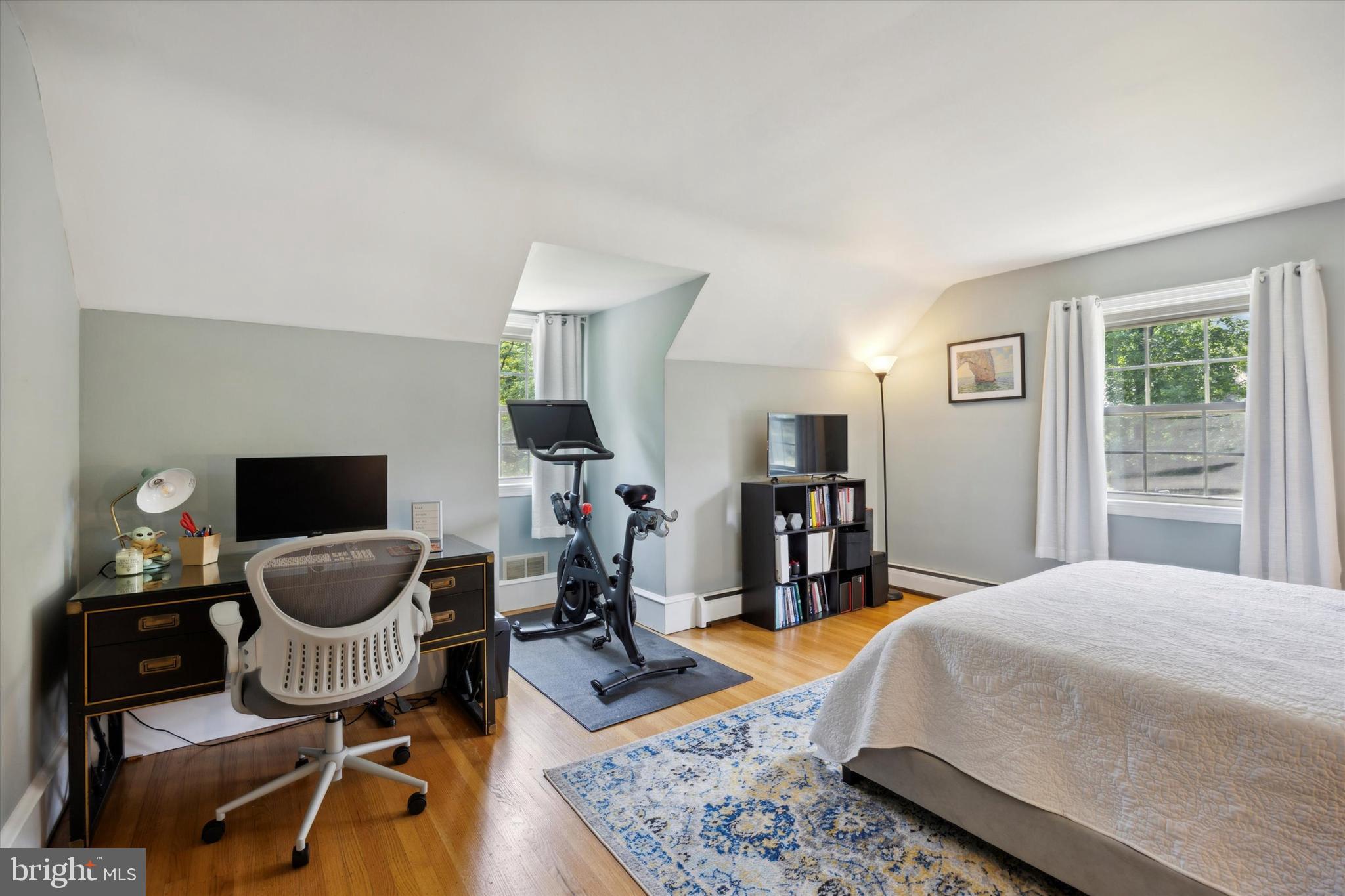 MEADOWBROOK - Residential