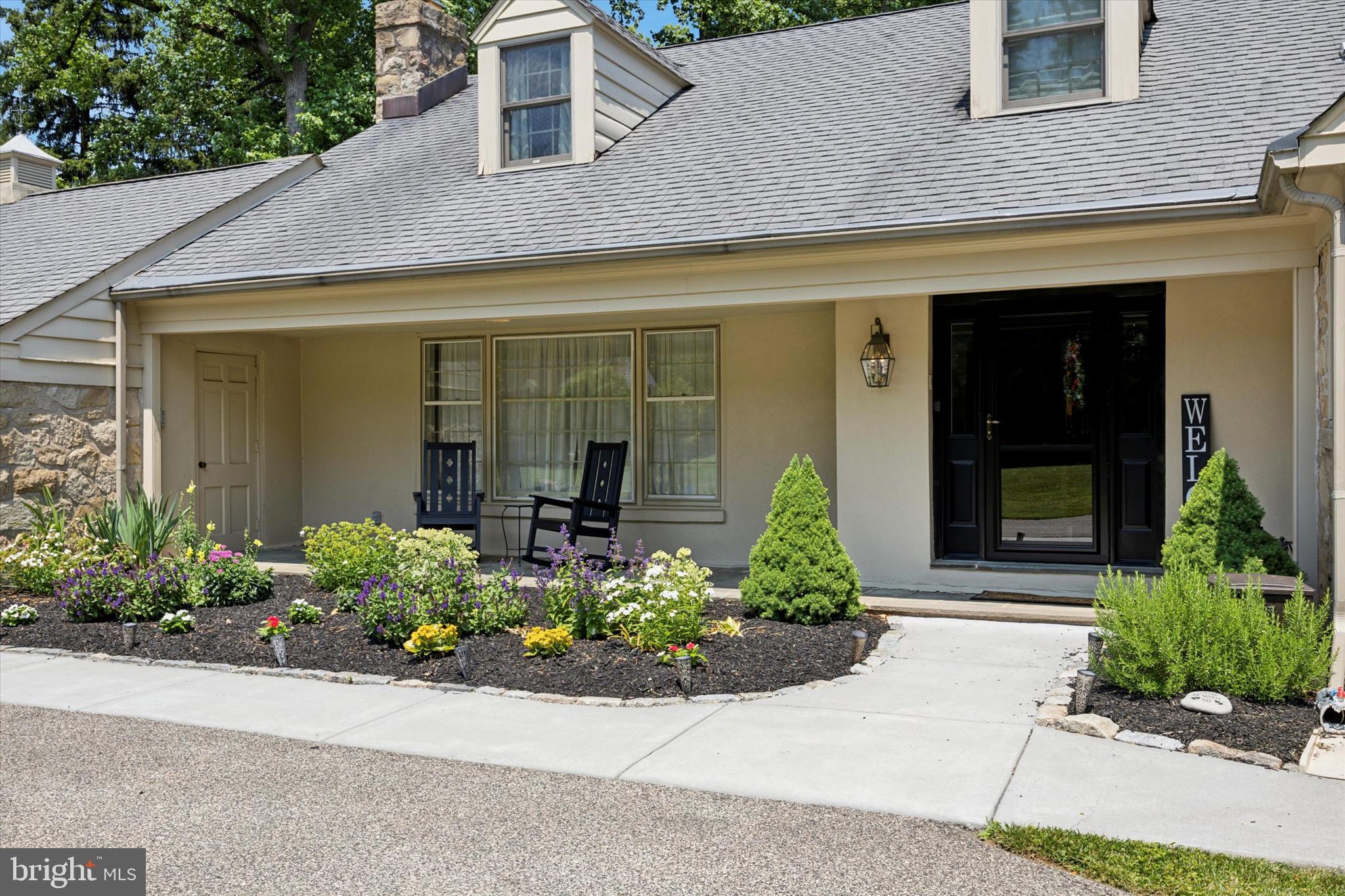 MEADOWBROOK - Residential