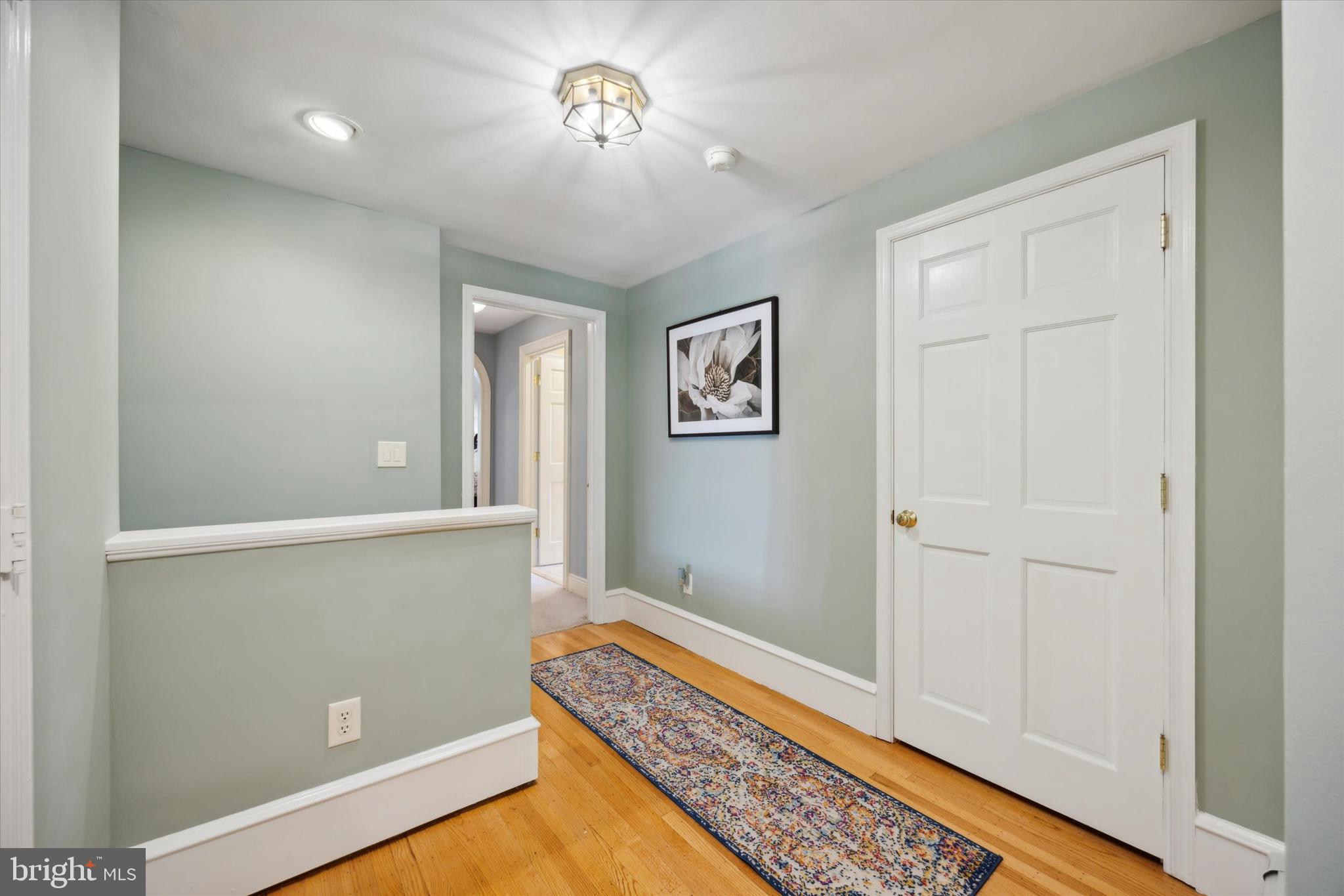 MEADOWBROOK - Residential