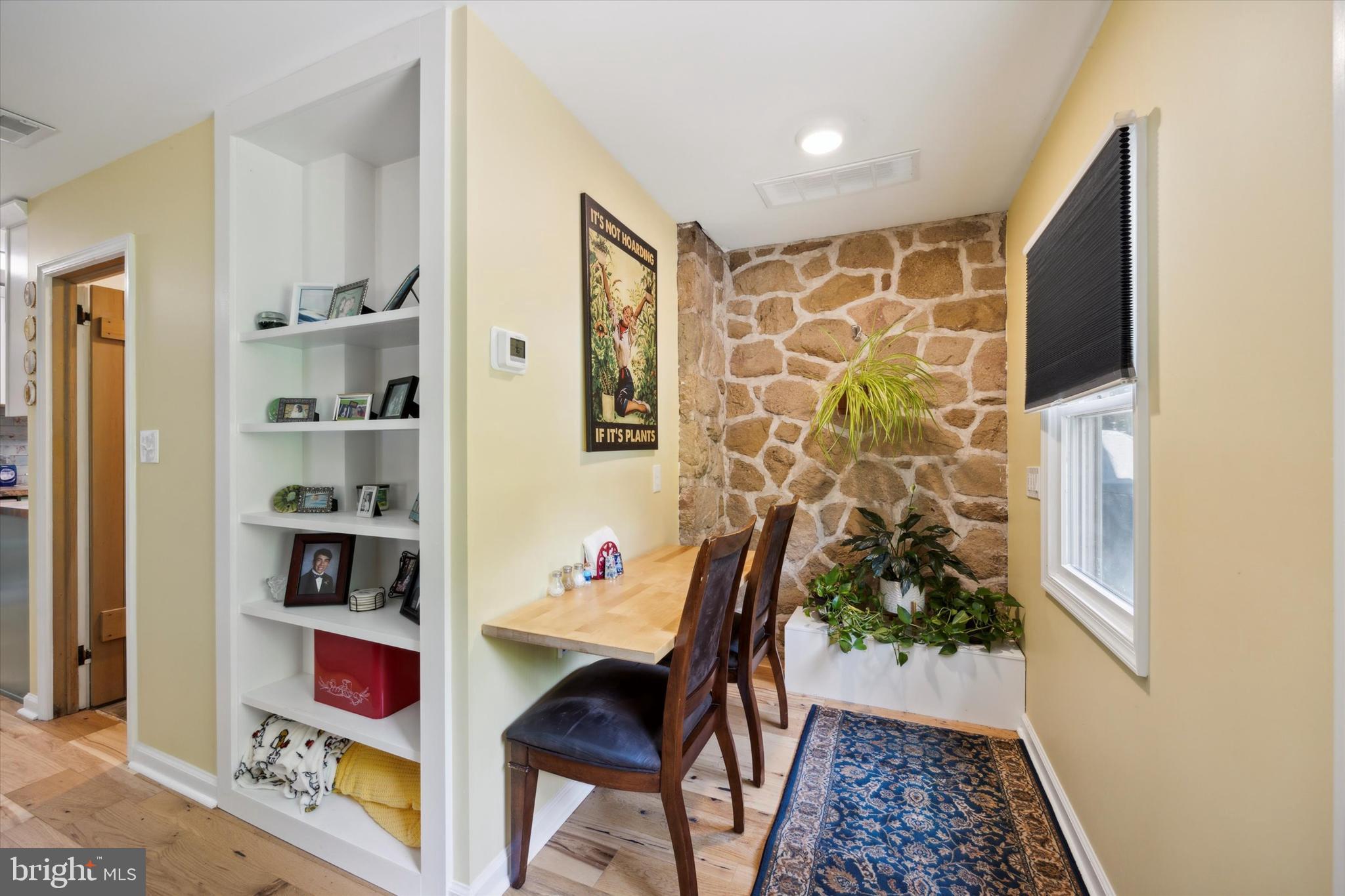 MEADOWBROOK - Residential