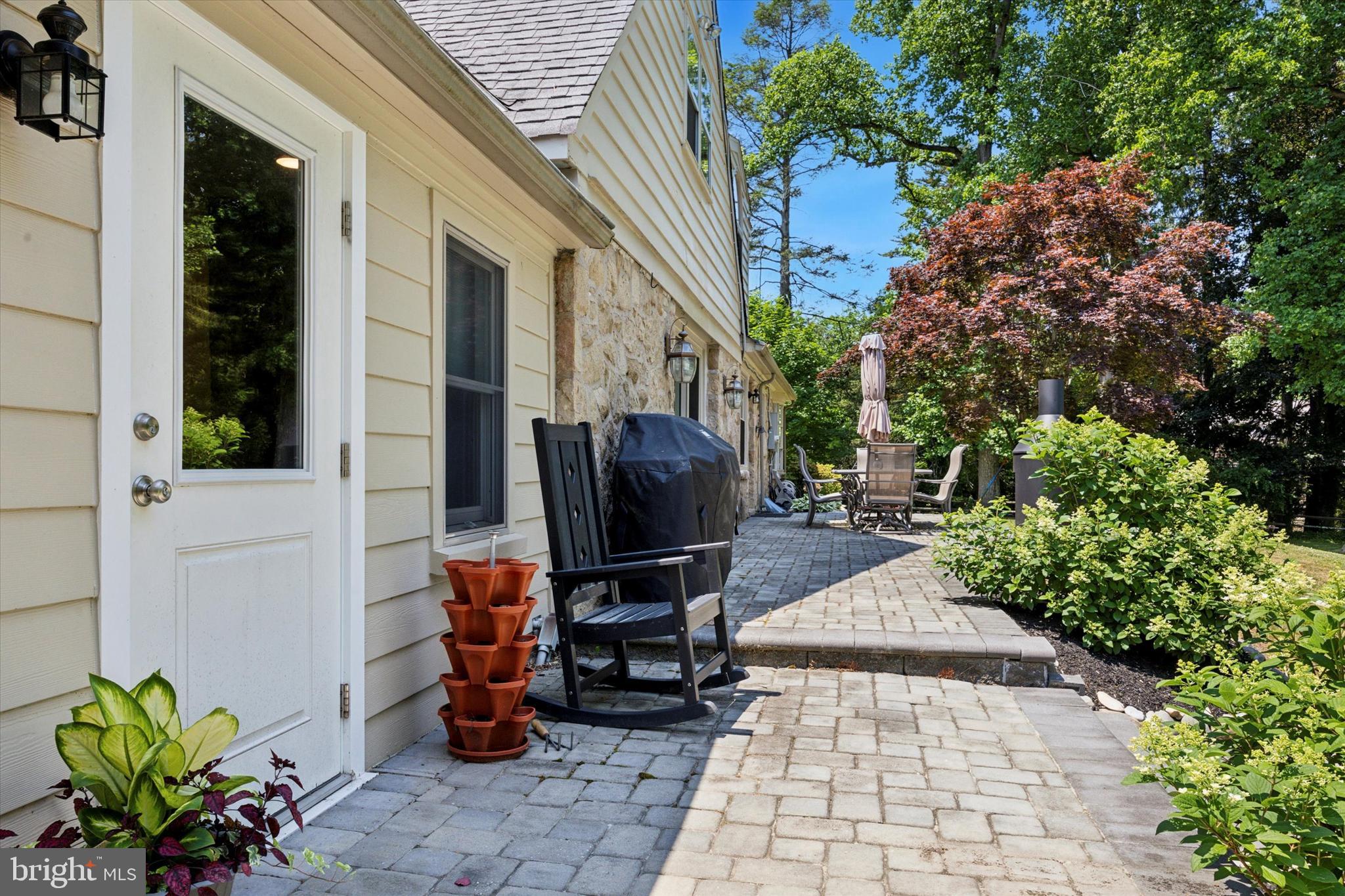 MEADOWBROOK - Residential