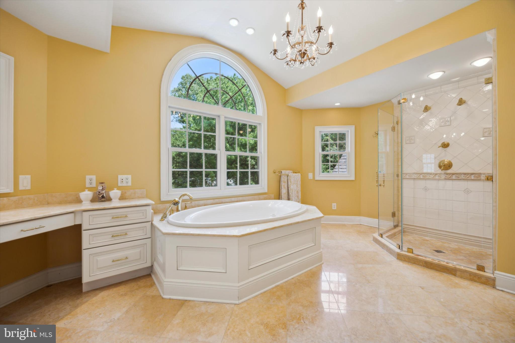 MEADOWBROOK - Residential