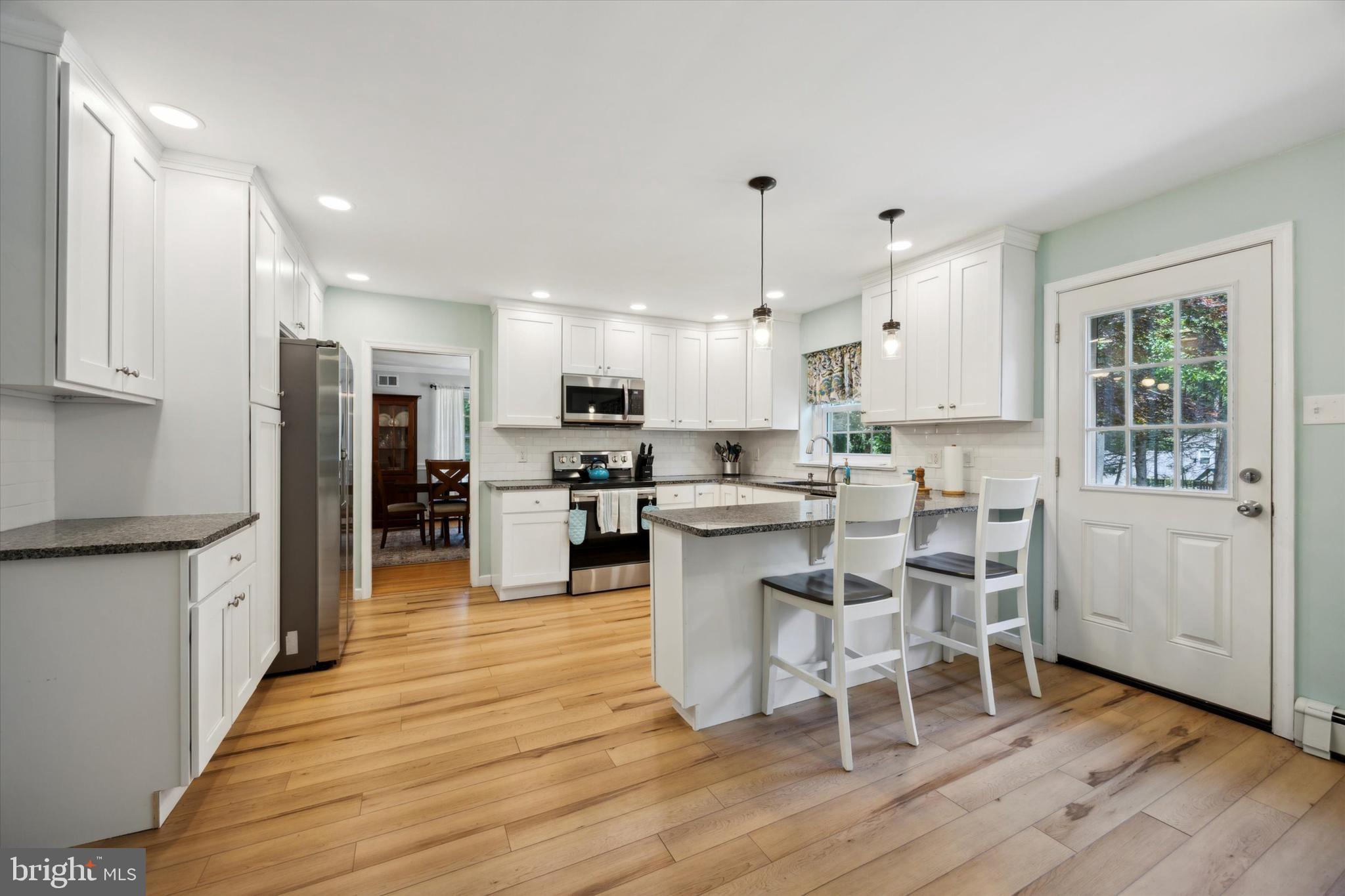 MEADOWBROOK - Residential