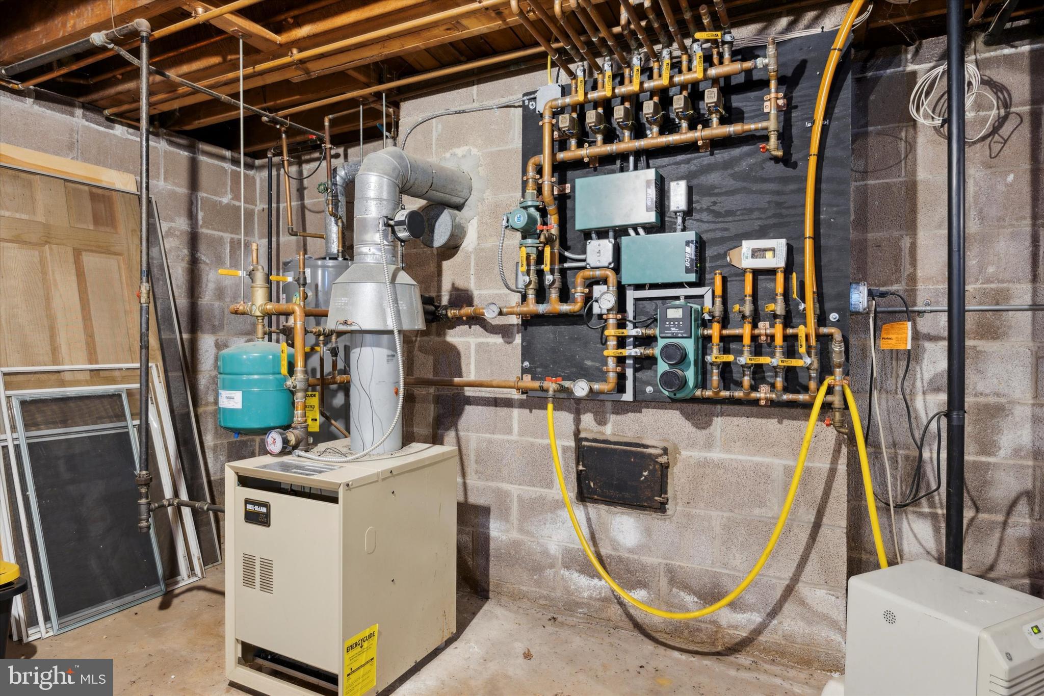 MEADOWBROOK - Residential