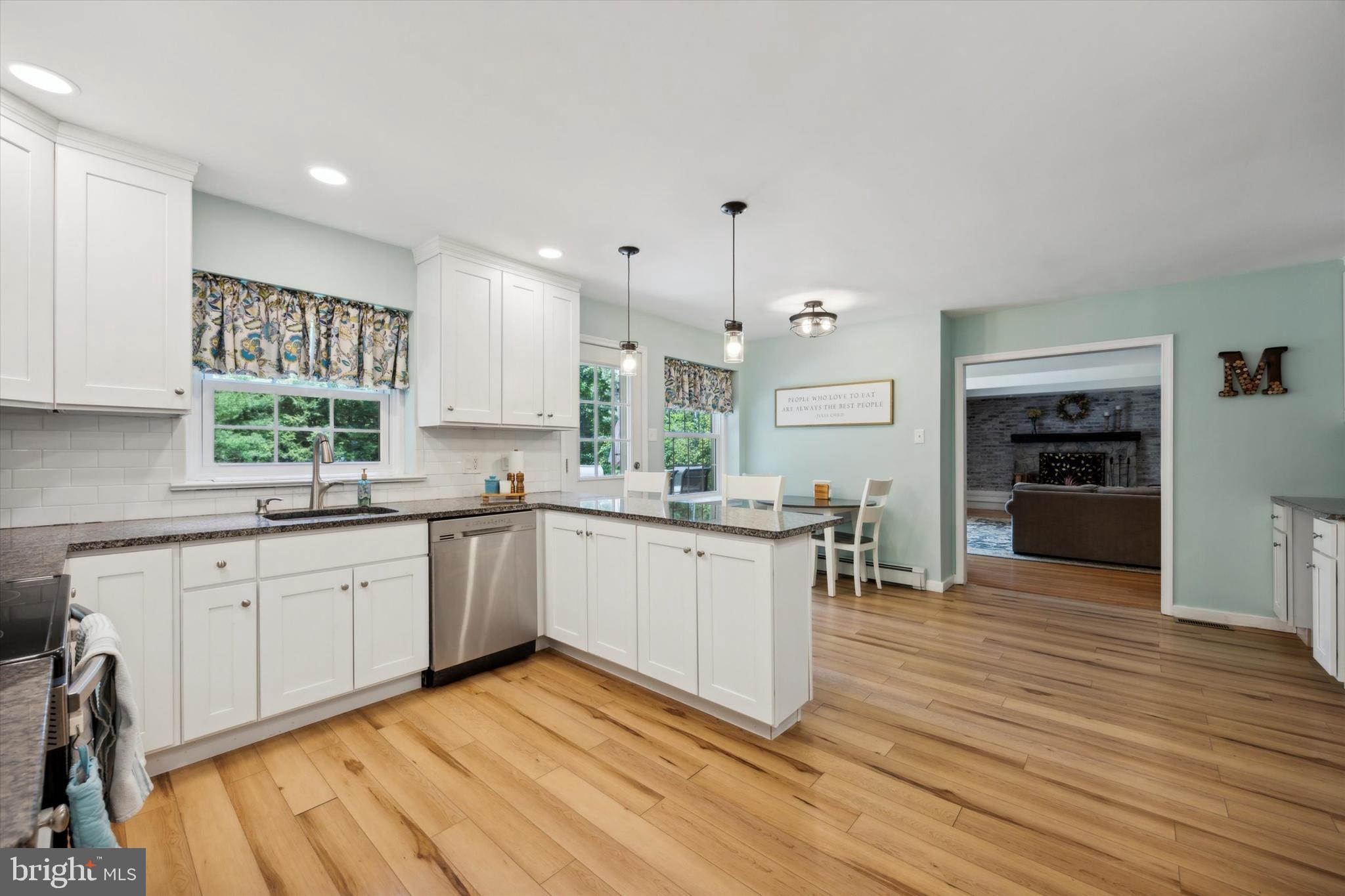 MEADOWBROOK - Residential