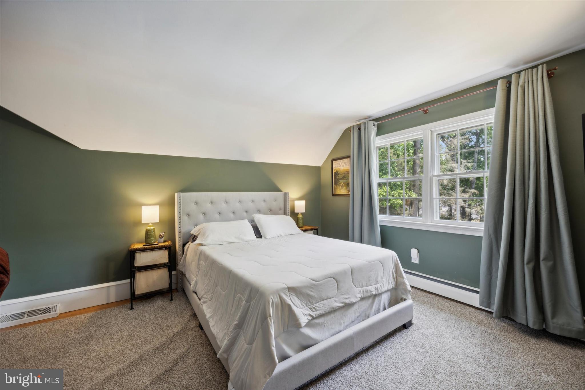 MEADOWBROOK - Residential