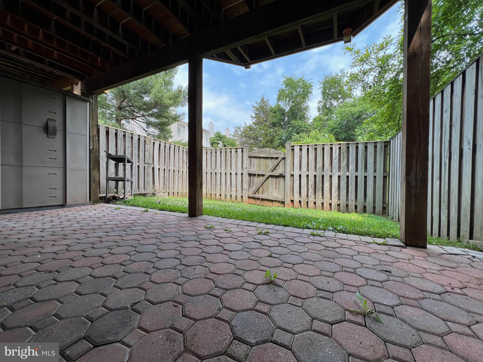 FOXFIELD - Residential Lease