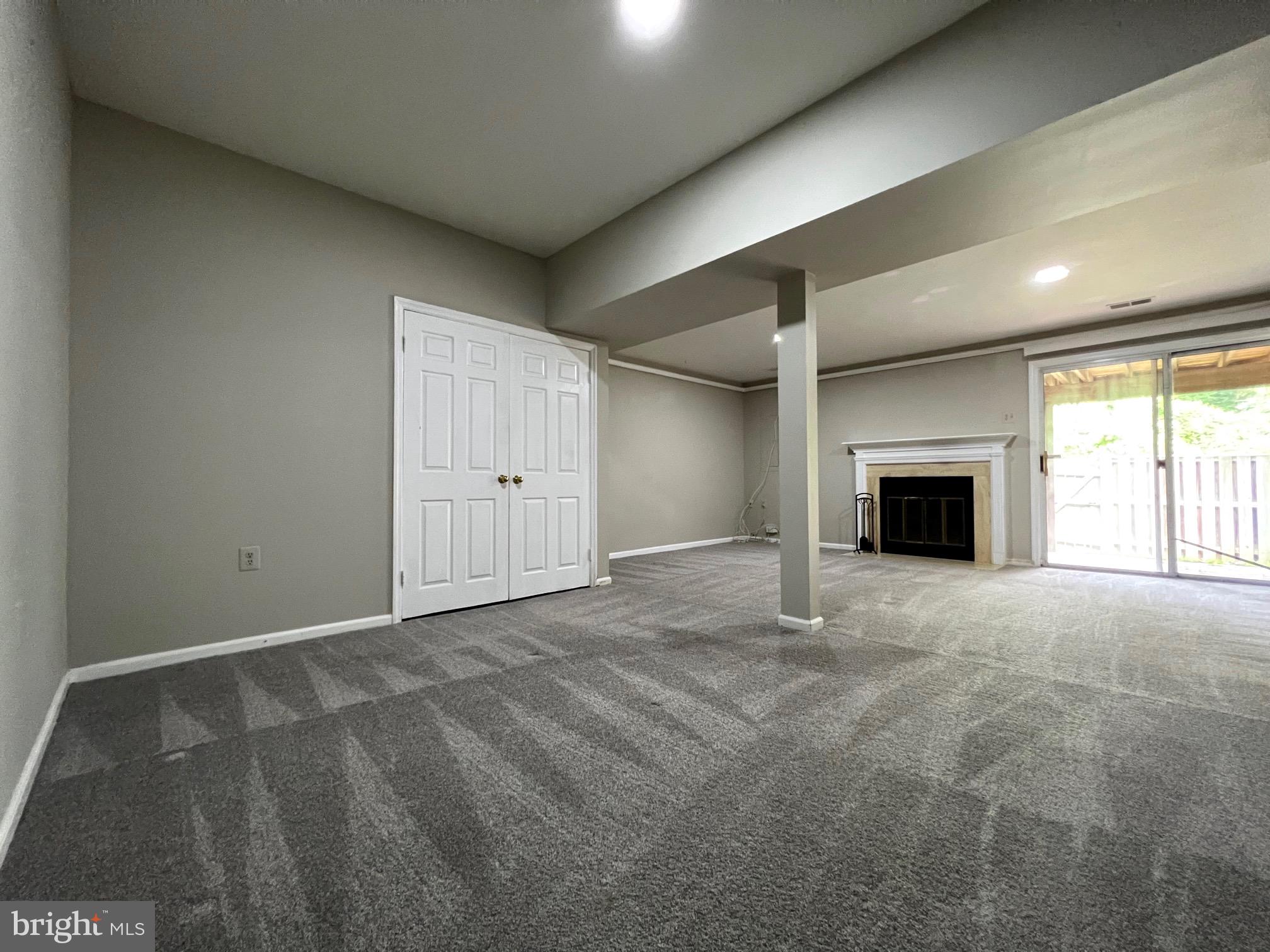 FOXFIELD - Residential Lease