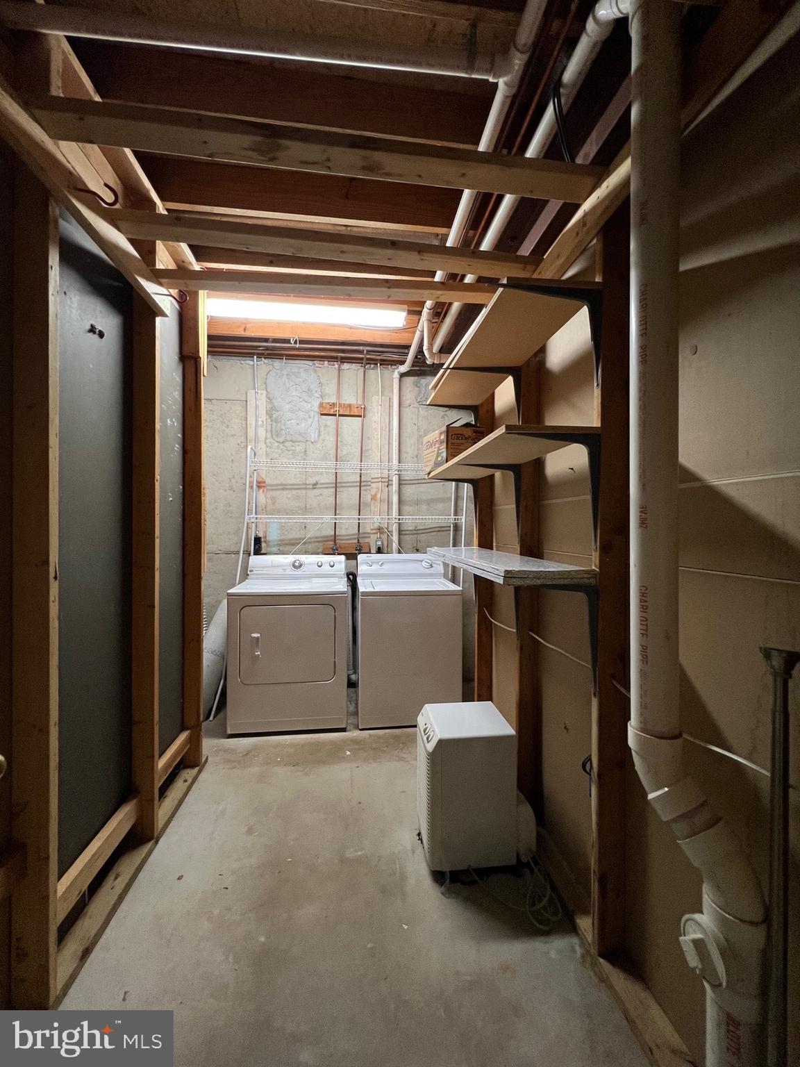 FOXFIELD - Residential Lease