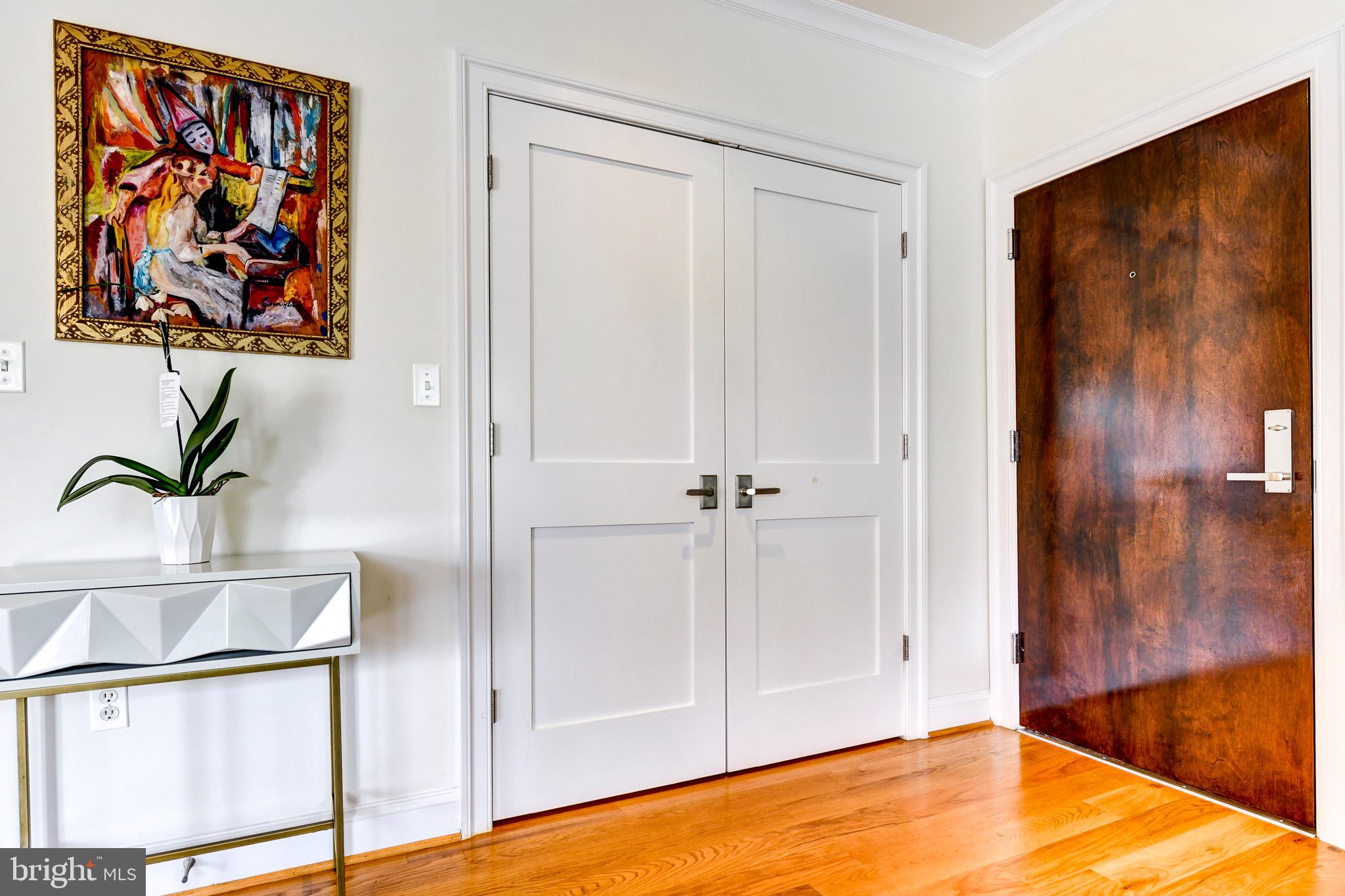 CLARENDON - Residential Lease