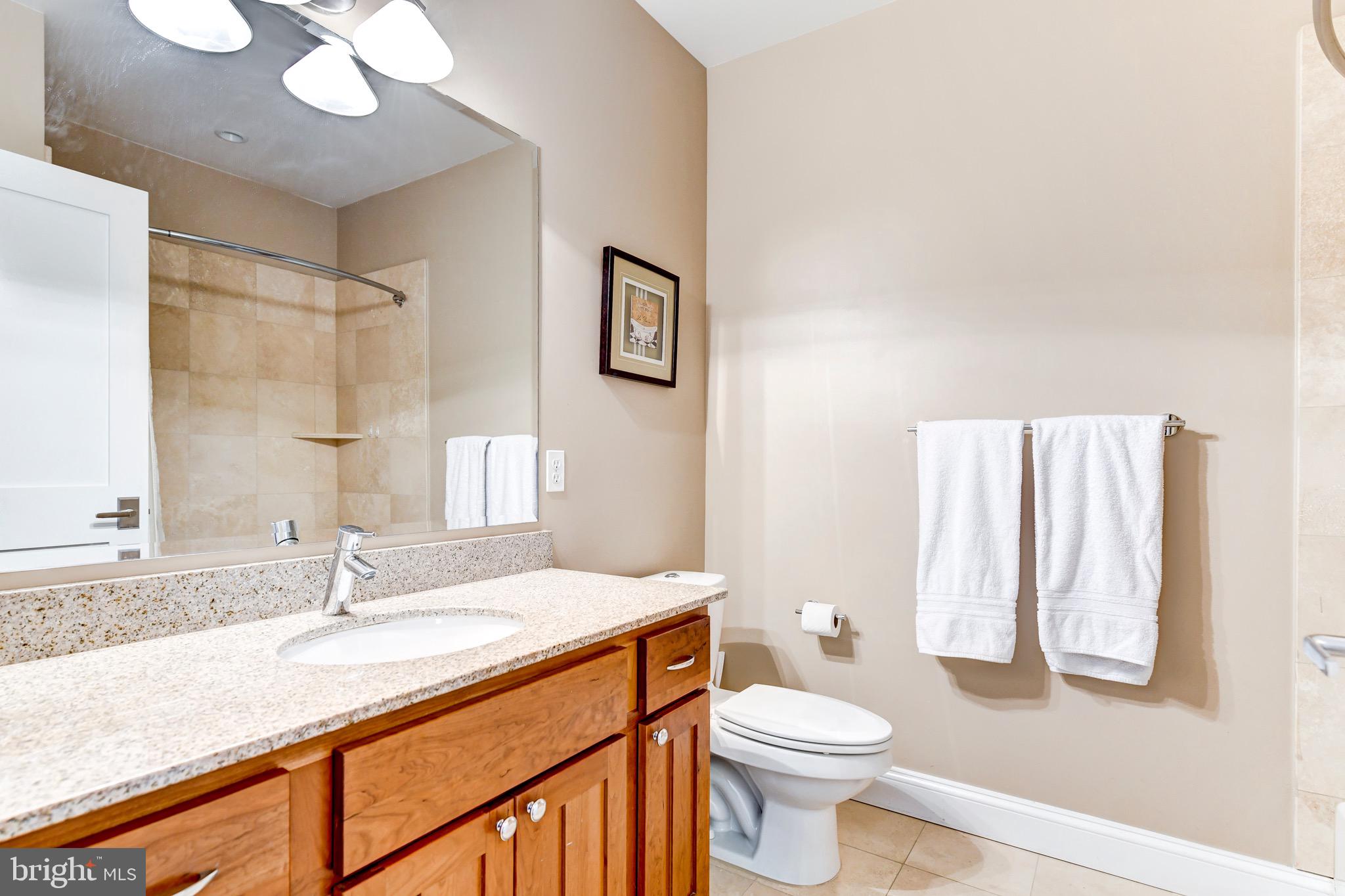 CLARENDON - Residential Lease