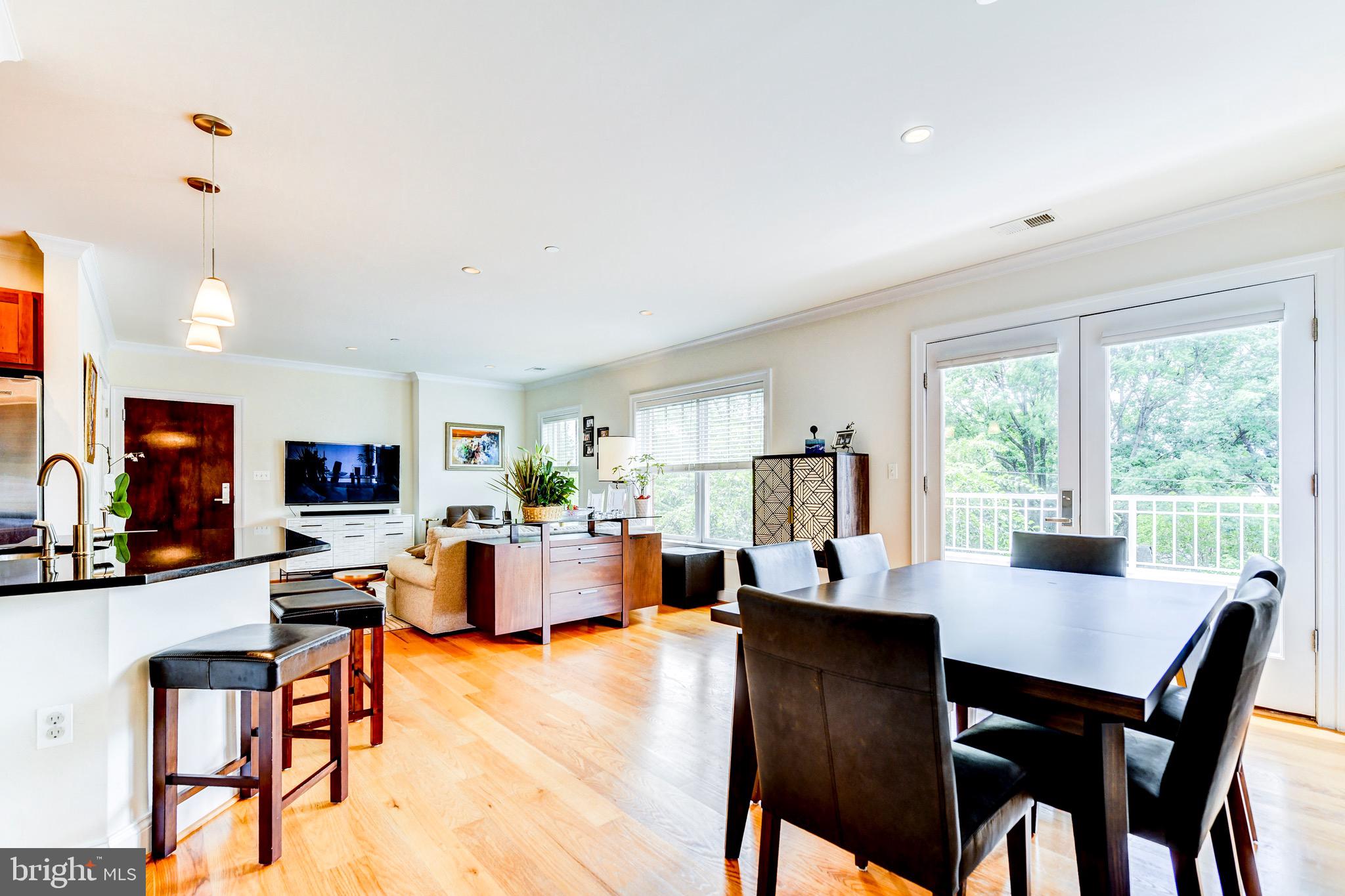 CLARENDON - Residential Lease