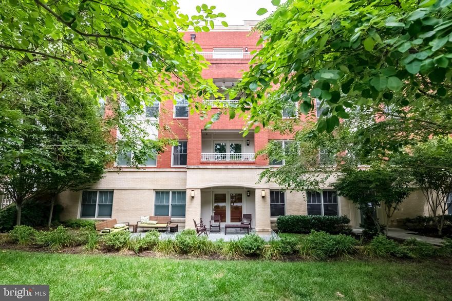 Stunning Penthouse Level 2BR + DEN in a luxury boutique condo building situated 2 blocks from the Clarendon Metro. Den is large enough for office, nursery, guest room. Fantastic location! Walk to restaurants, coffee shops, upscale shopping, Whole Foods, Trader Joe's, and more! PARKING INCLUDED