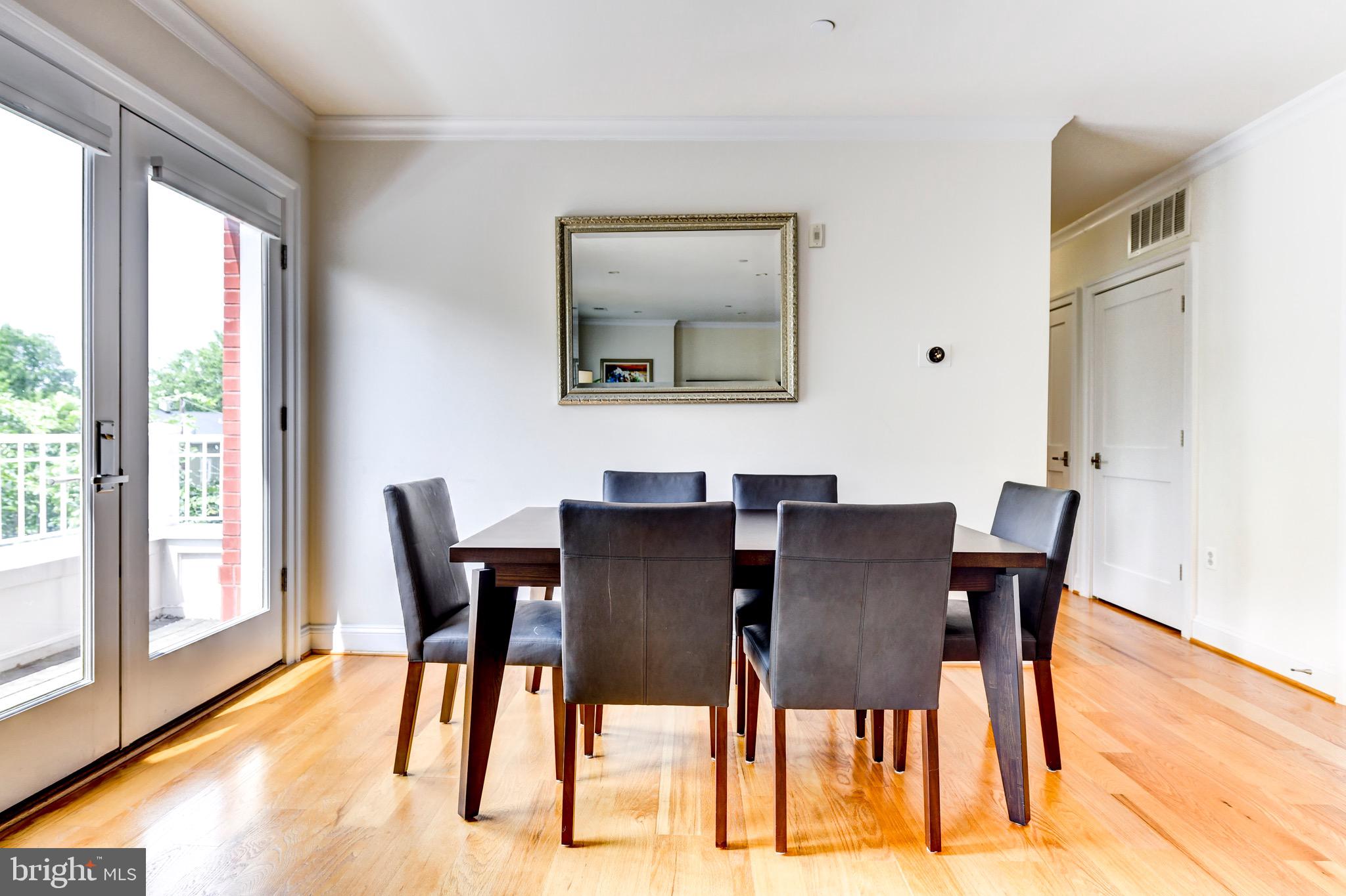 CLARENDON - Residential Lease